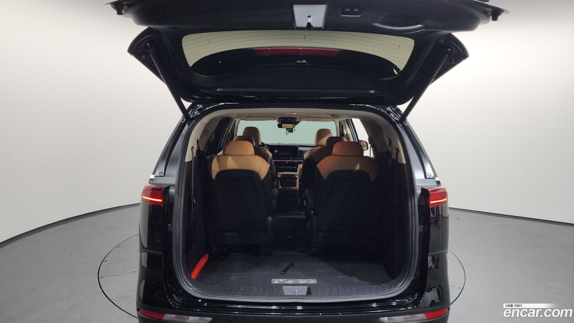 Main__Slider__Photo:Canival Kia 2020.7-19