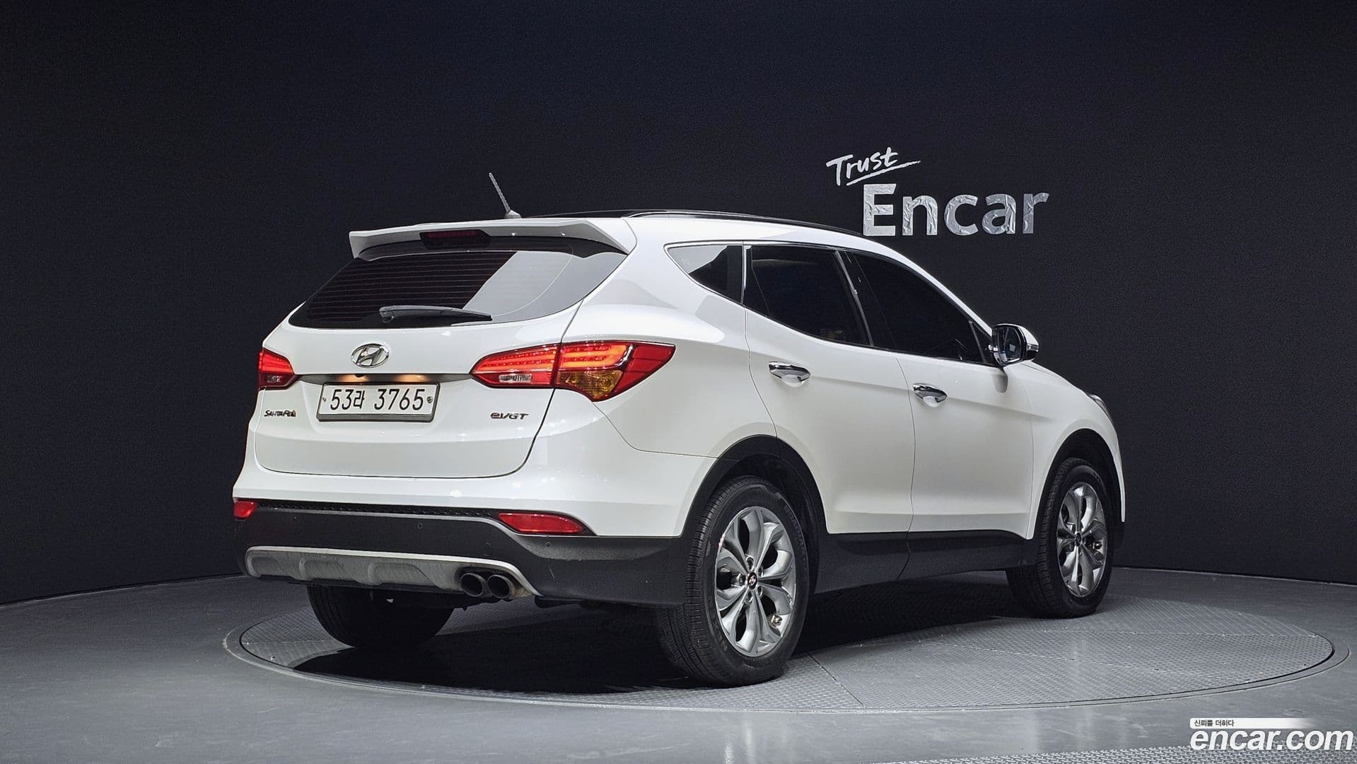 Main__Slider__Photo:Santafe Hyundai 2015.3-1