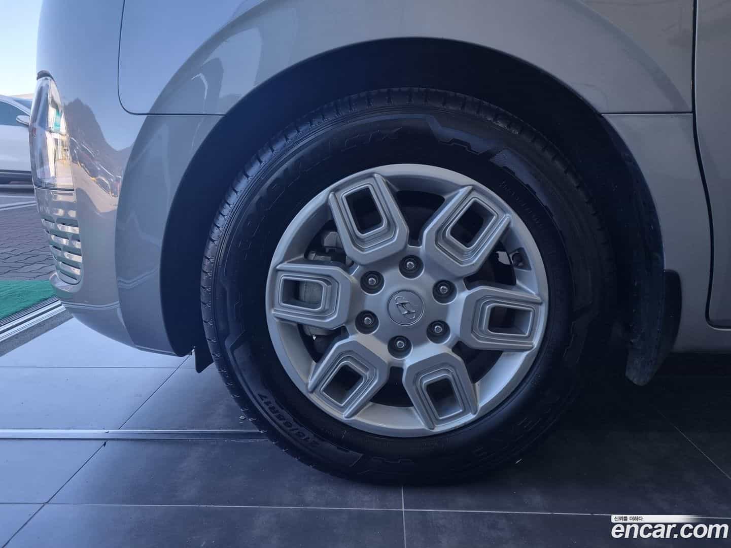 Staria Hyundai 2022.10-OUTER-005