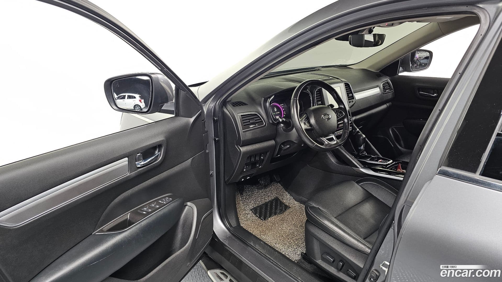 Main__Slider__Photo:QM6 Renault Korea 2020.11-9