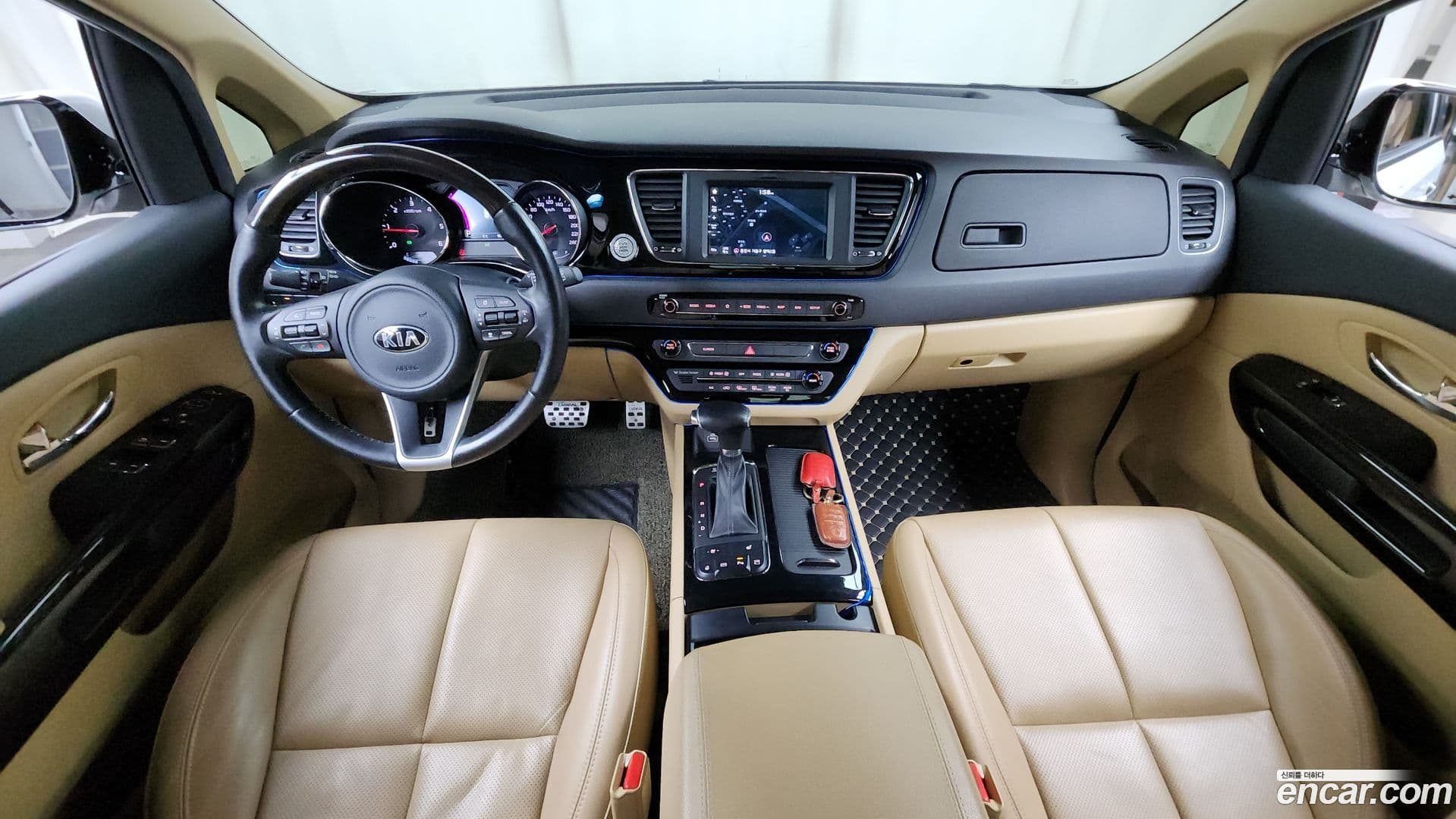 Main__Slider__Photo:Canival Kia 2017.10-6