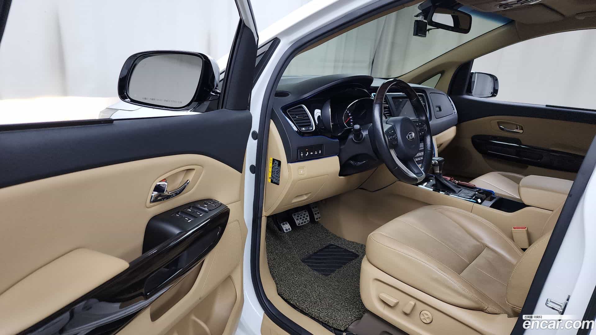 Canival Kia 2017.10-INNER-010