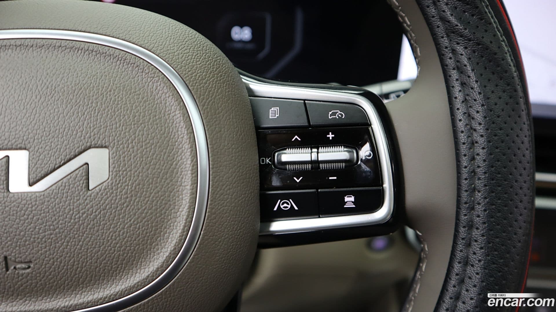 Main__Slider__Photo:Canival Kia 2024.6-10