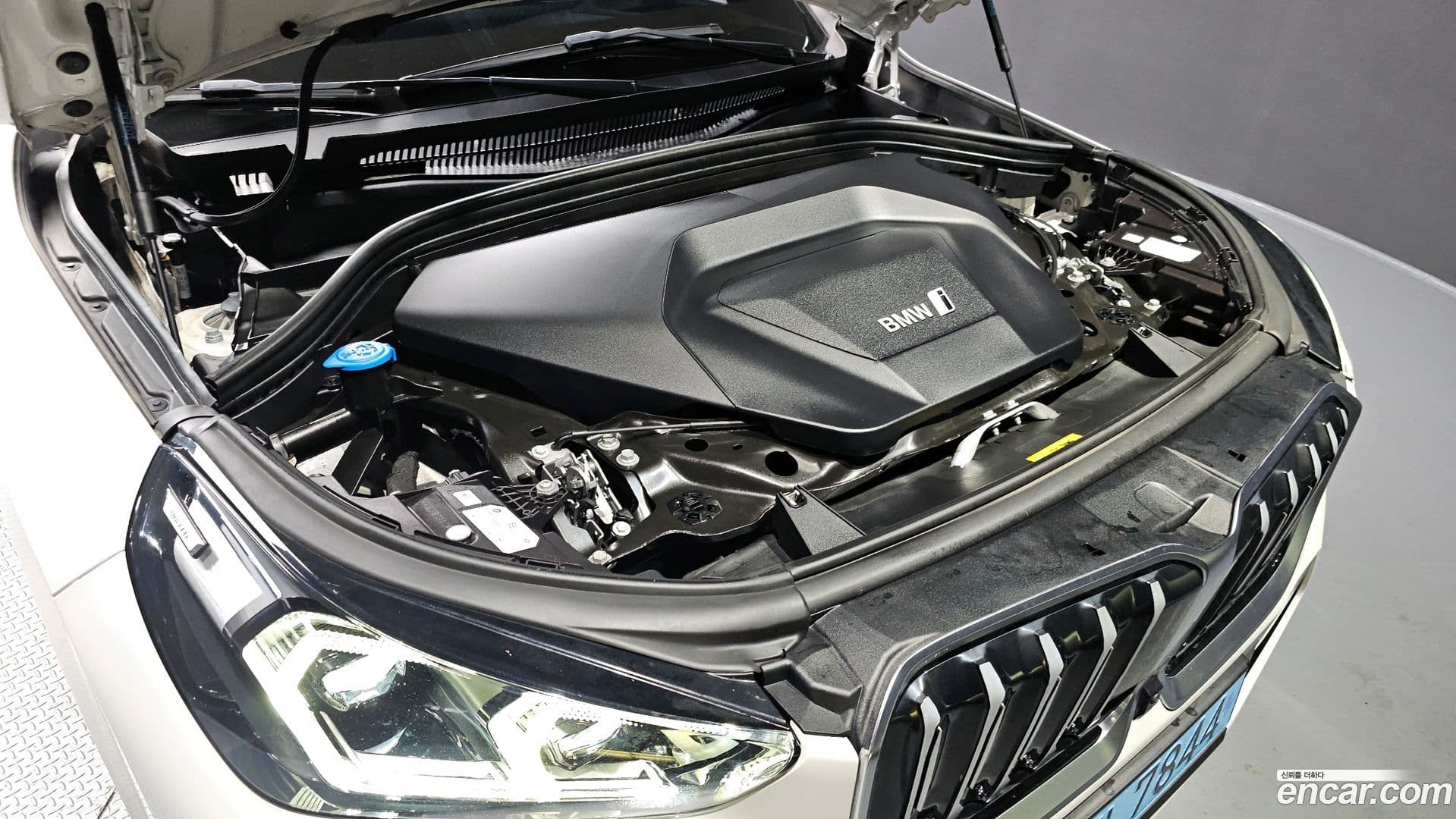 Main__Slider__Photo:iX1 BMW 2023.4-5