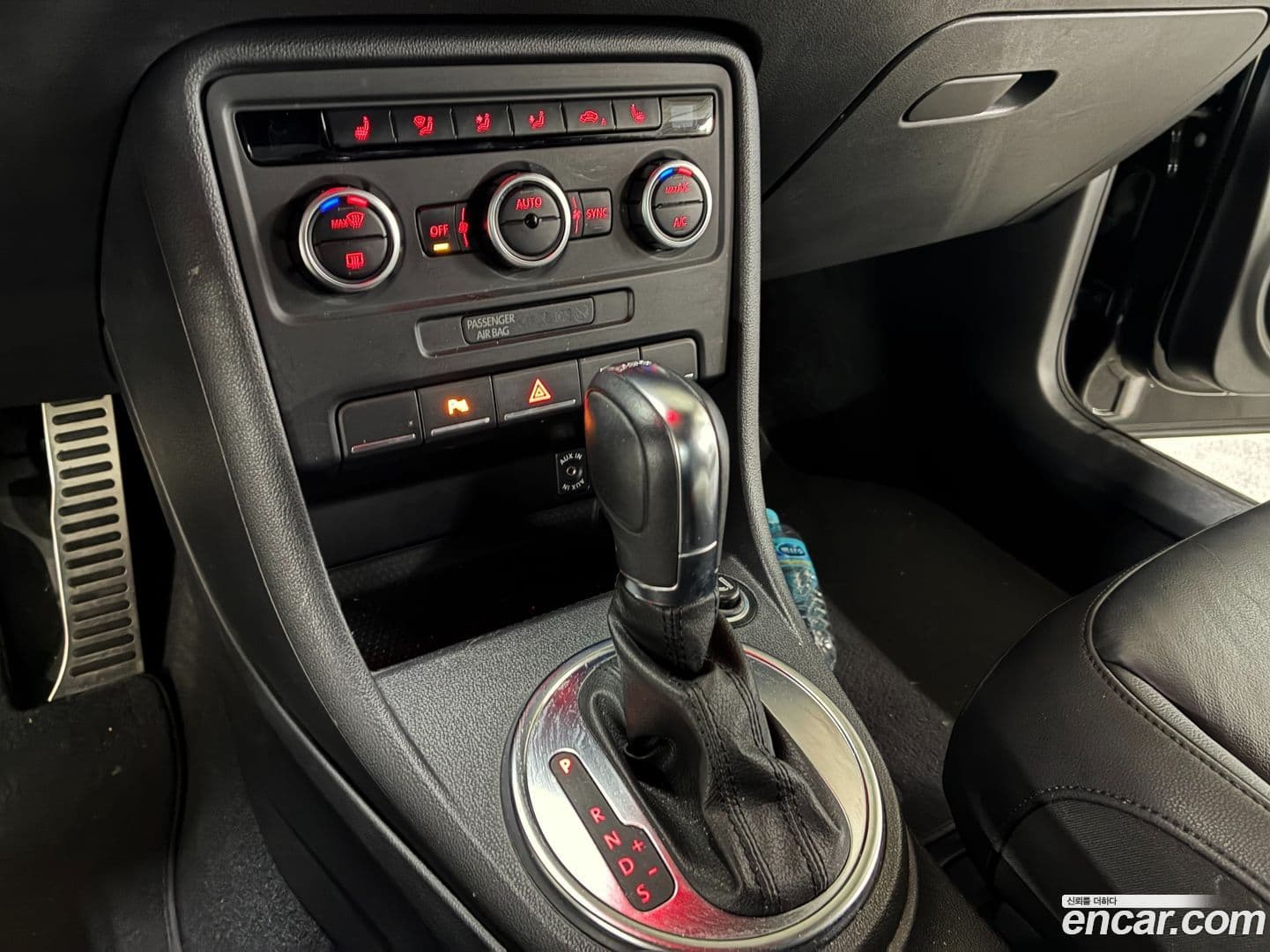 Main__Slider__Photo:Beatle Volkswagen 2014.7-8