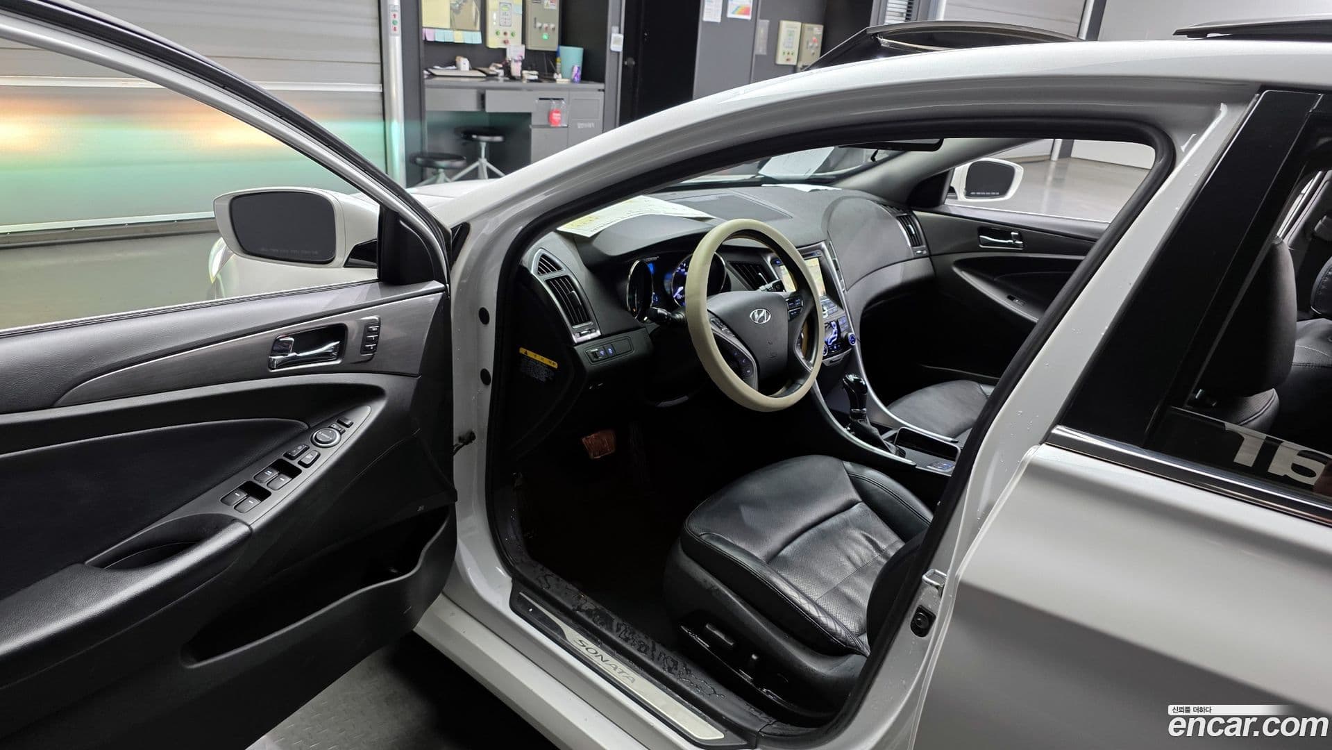 Main__Slider__Photo:Sonata Hyundai 2011.11-9