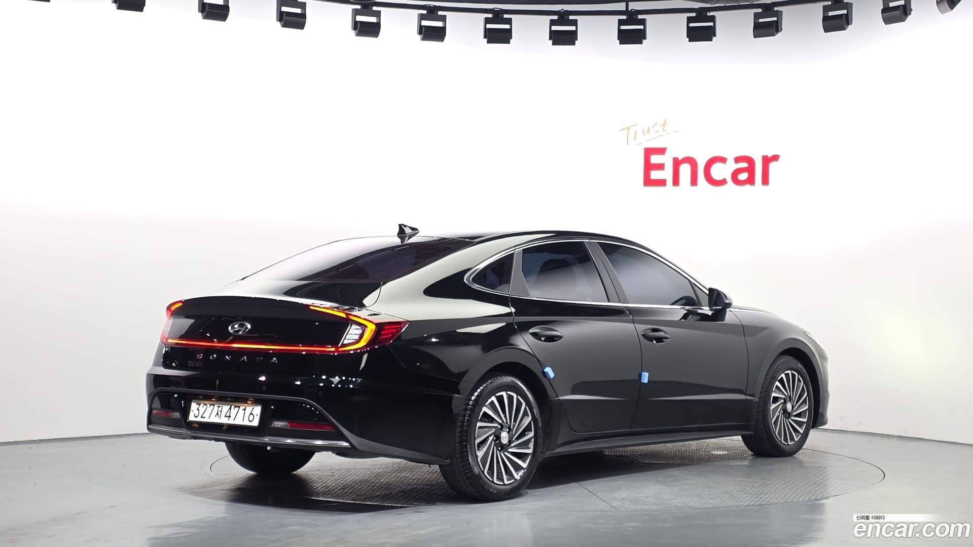 Main__Slider__Photo:Sonata Hyundai 2023.4-1