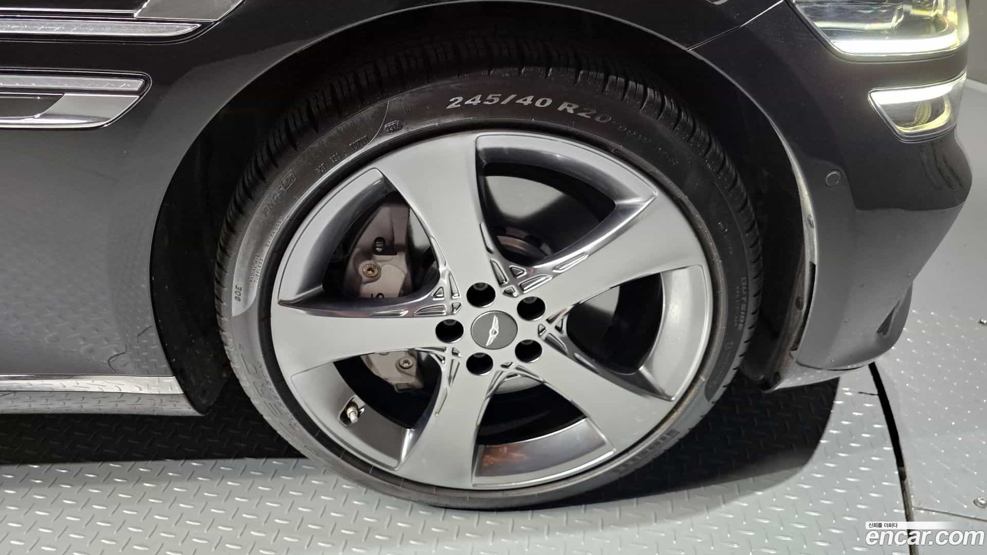 G80 Genesis 2021.10-OUTER-005