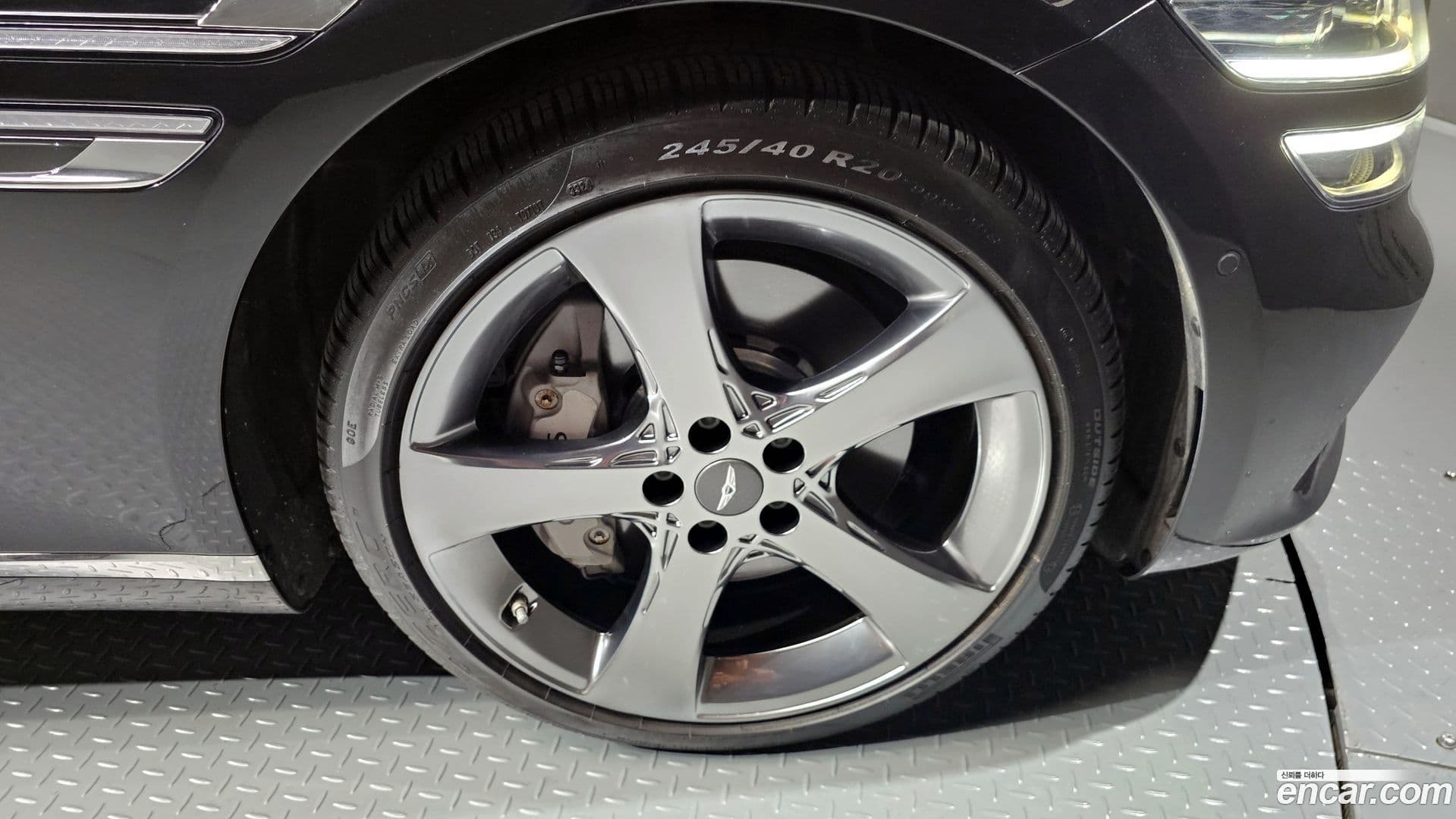 Main__Slider__Photo:G80 Genesis 2021.10-4