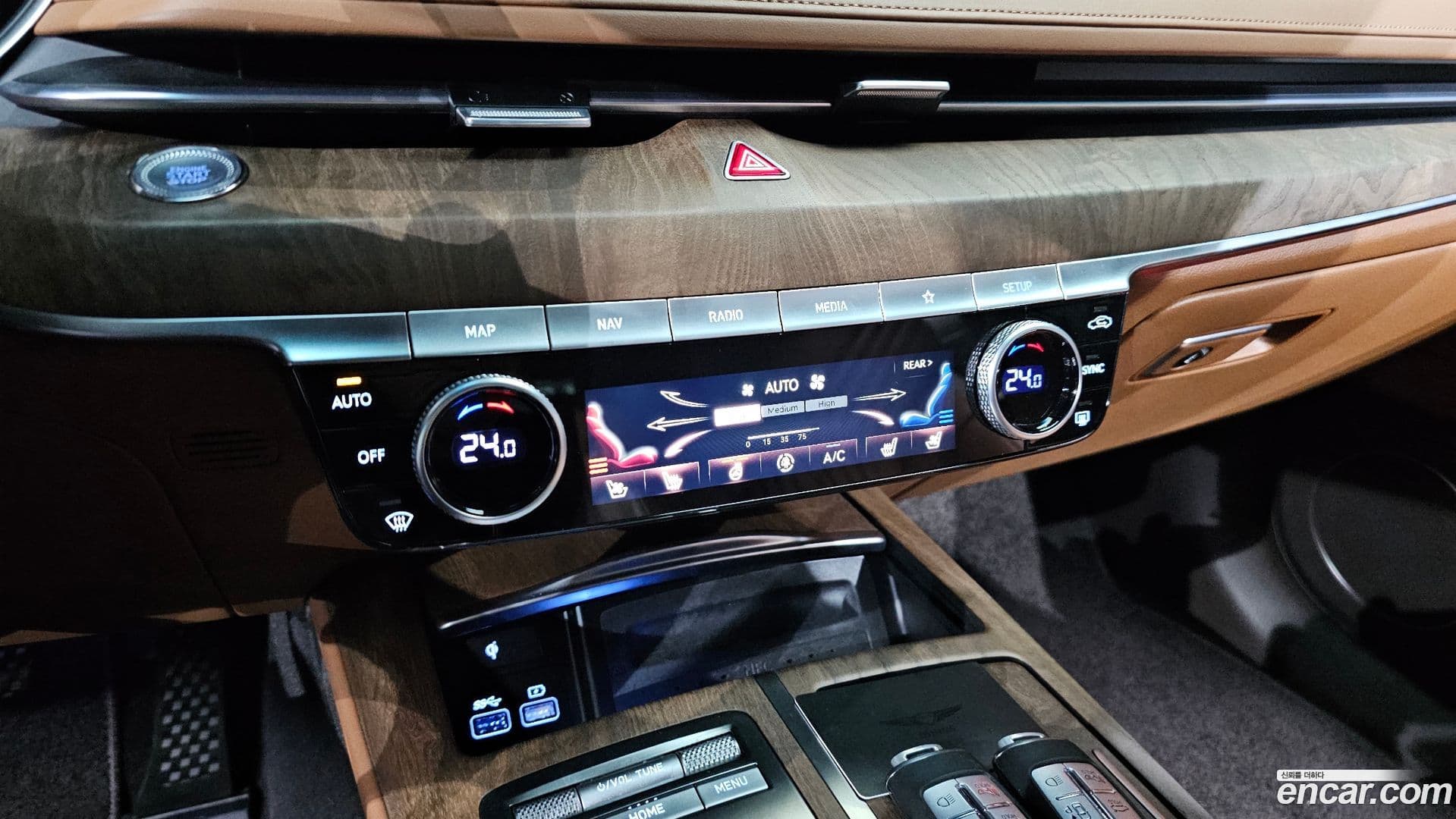 Main__Slider__Photo:G80 Genesis 2021.10-16