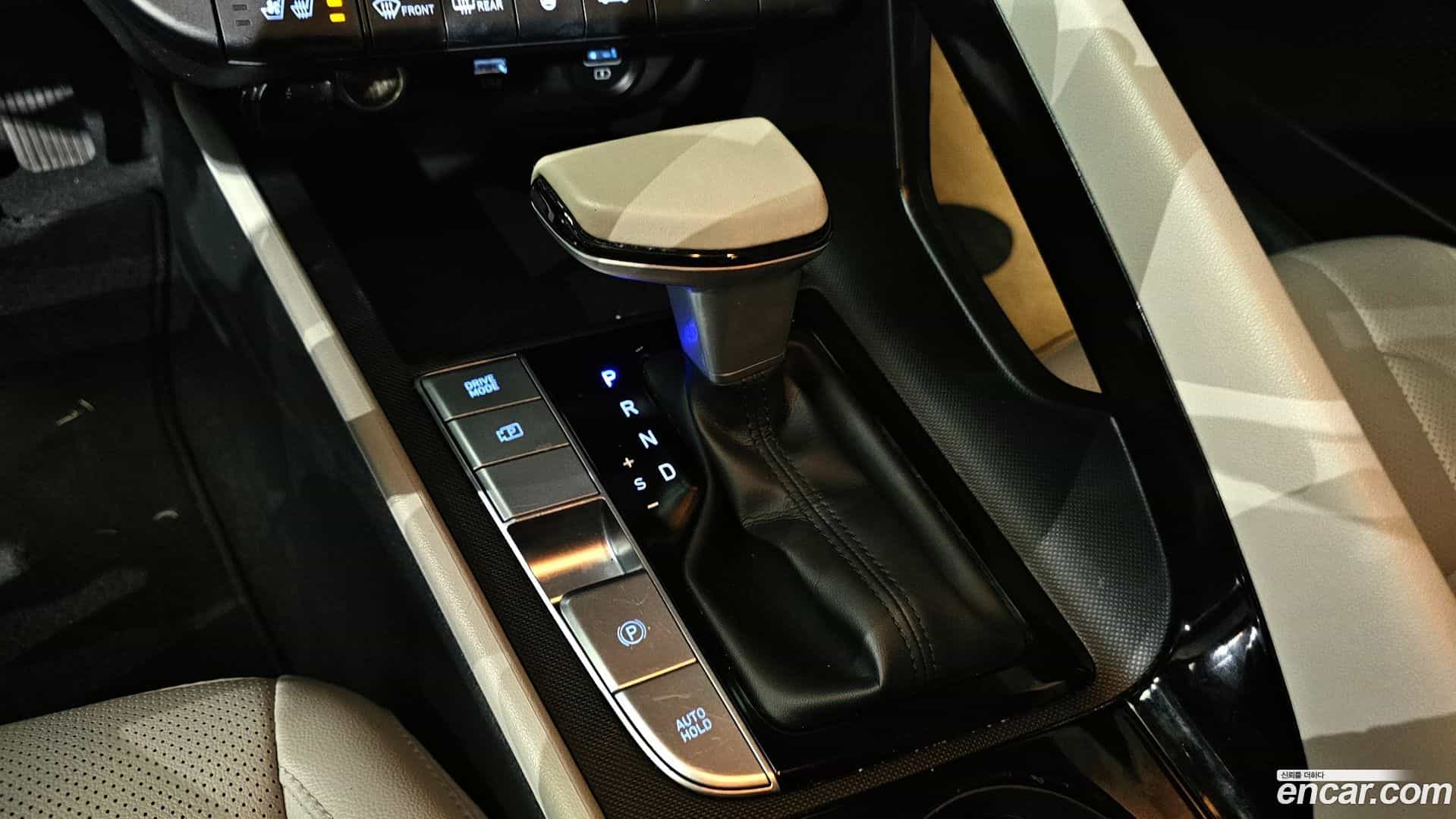 AVANTE Hyundai 2022.2-INNER-009