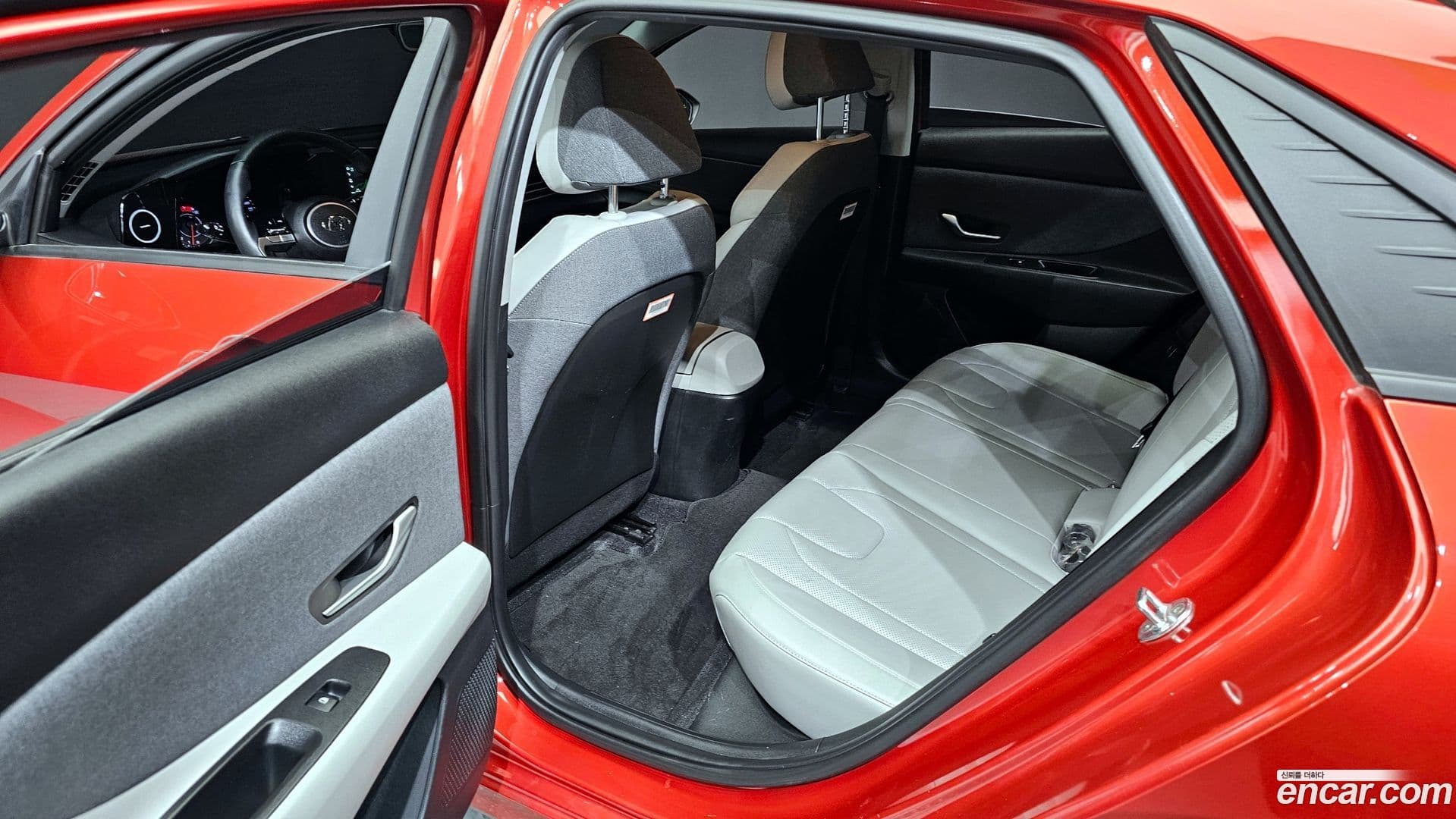 Main__Slider__Photo:AVANTE Hyundai 2022.2-10