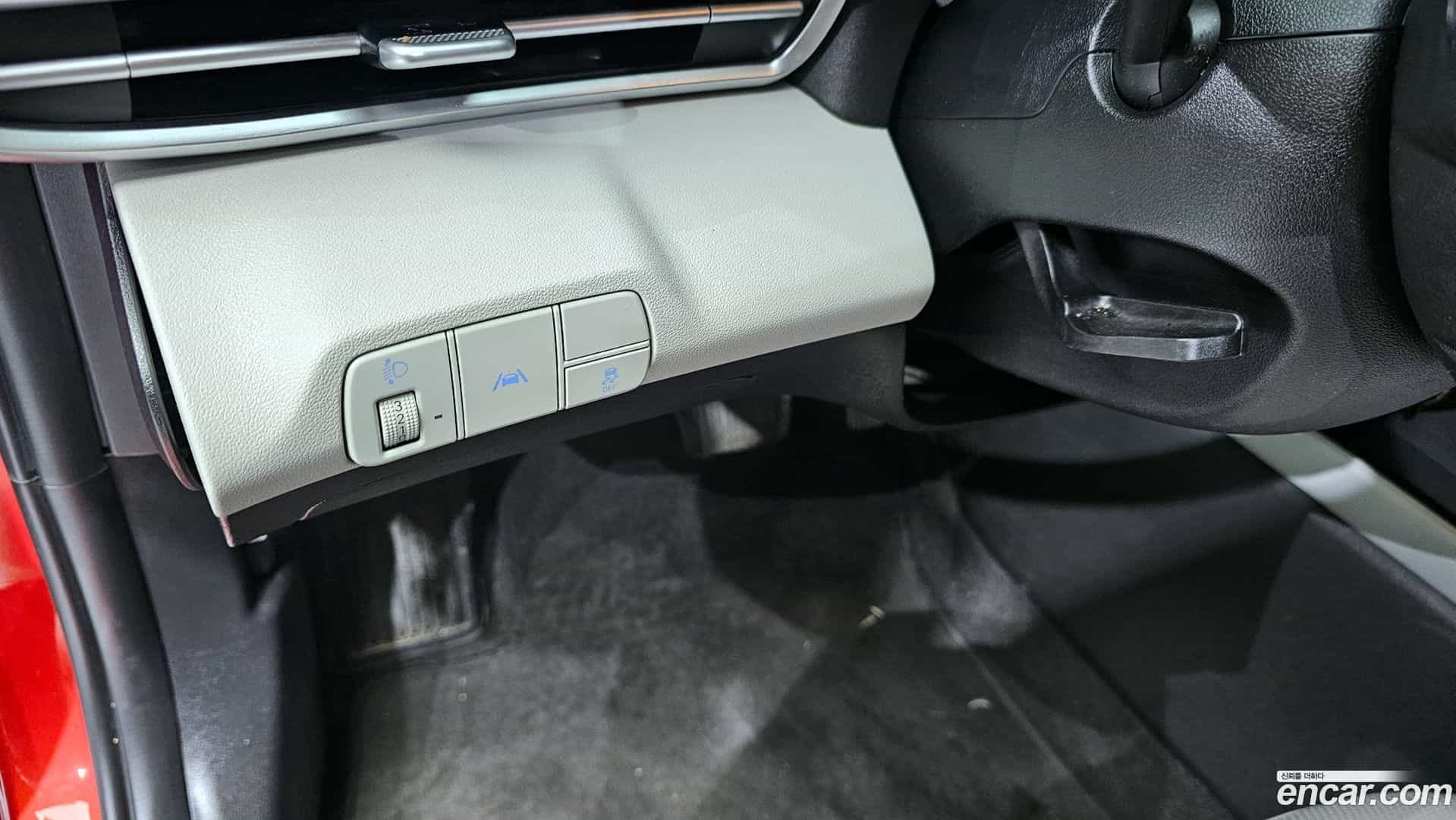 AVANTE Hyundai 2022.2-OPTION-019