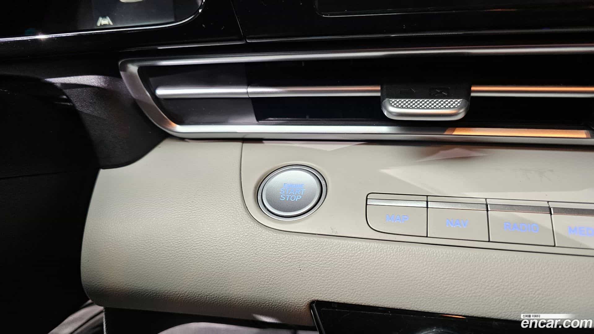 AVANTE Hyundai 2022.2-OPTION-022