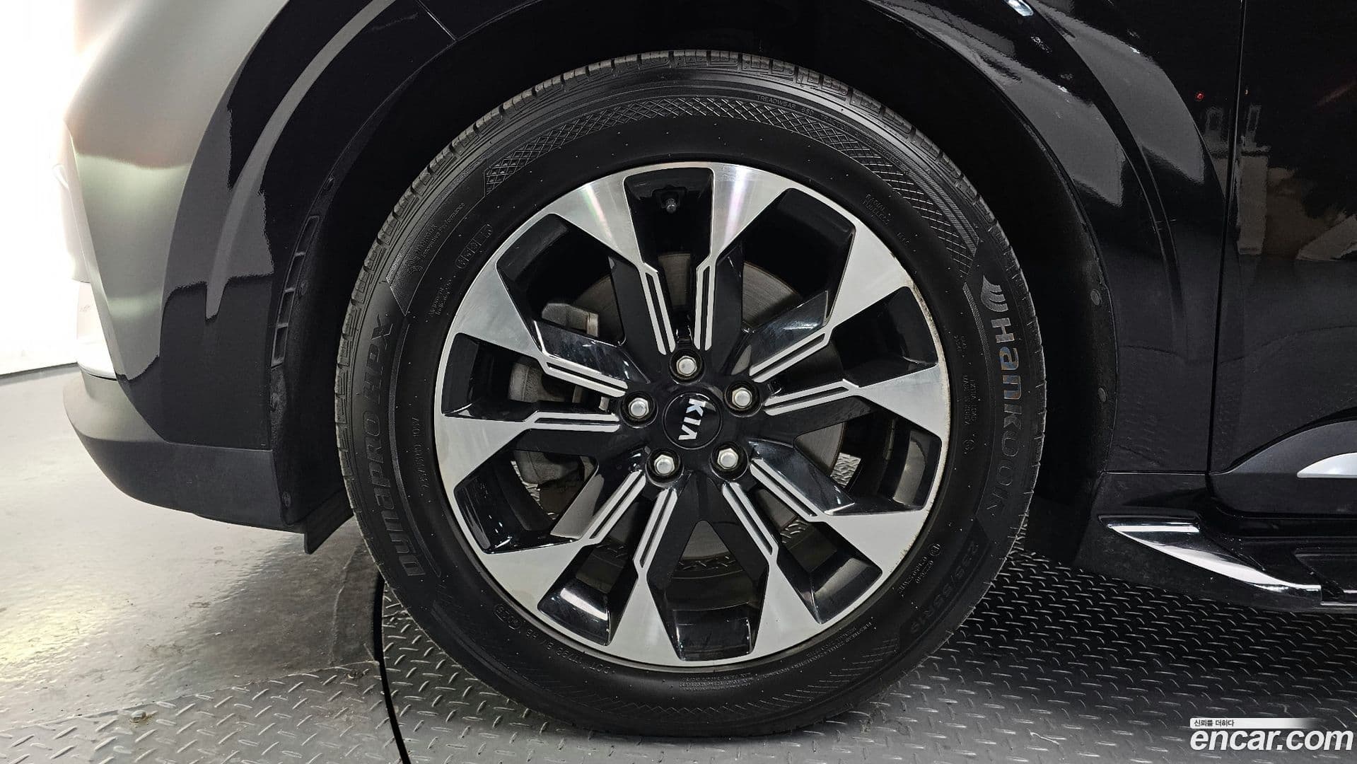 Main__Slider__Photo:Canival Kia 2021.2-4