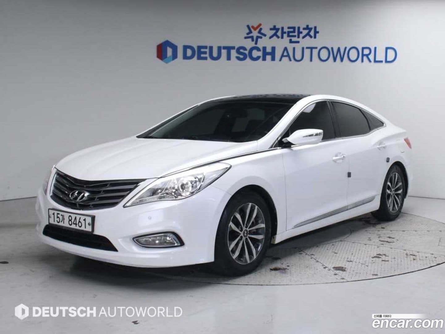 Main__Slider__Photo:Grandeur Hyundai 2011.10-0