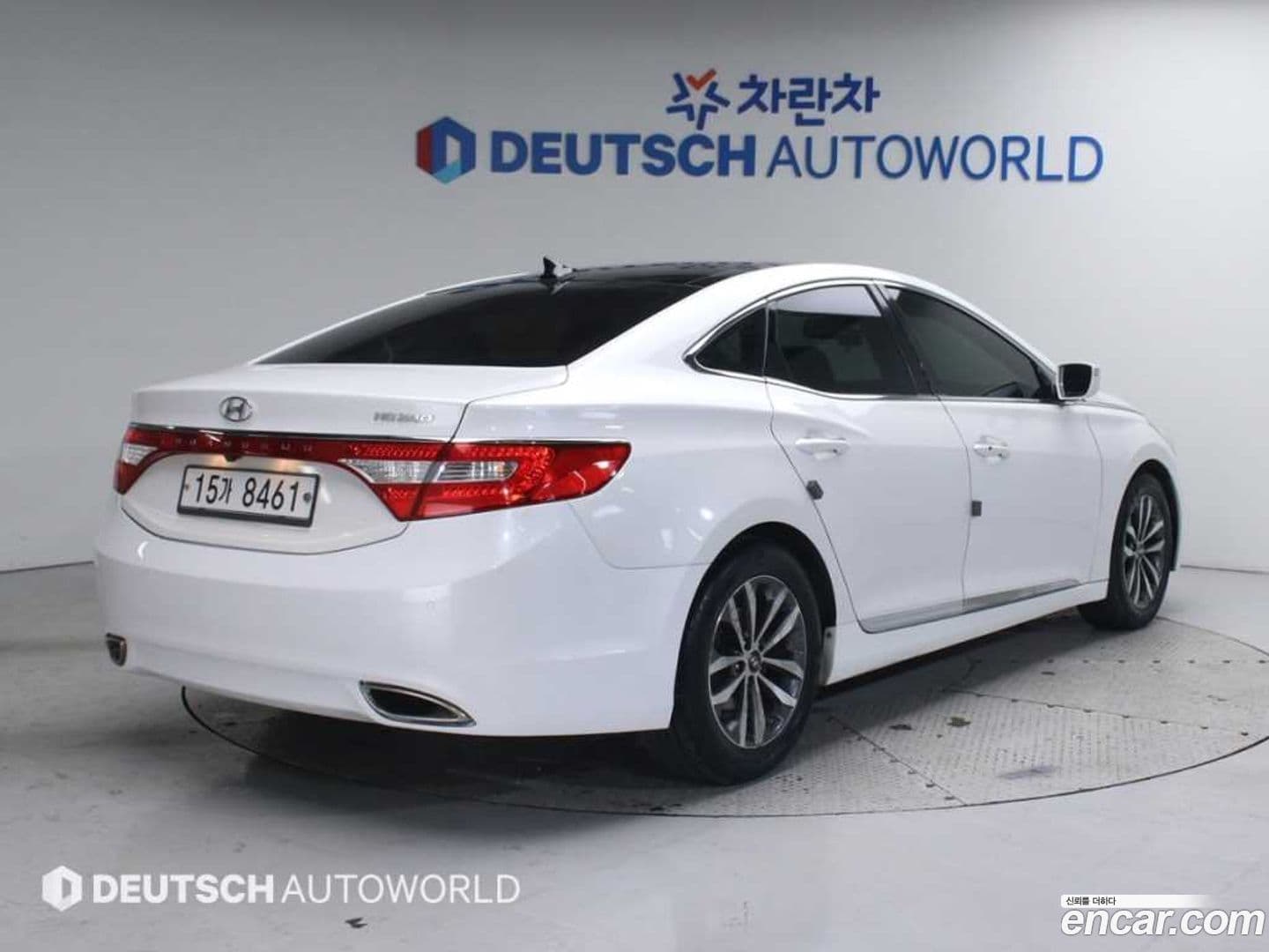 Main__Slider__Photo:Grandeur Hyundai 2011.10-1