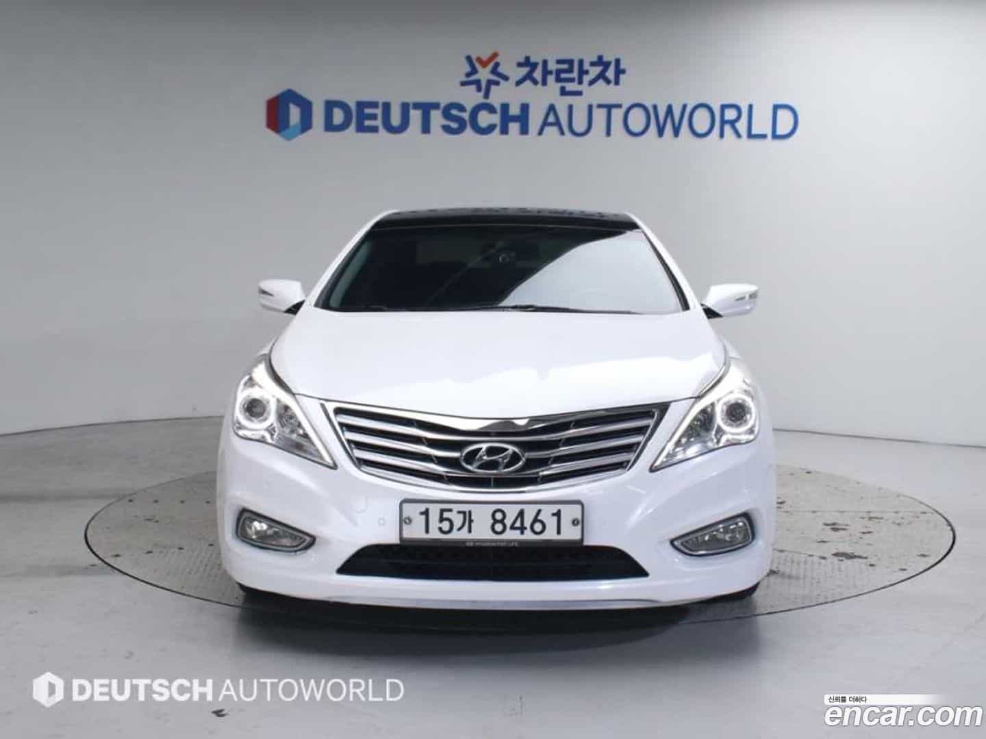 Grandeur Hyundai 2011.10-OUTER-003