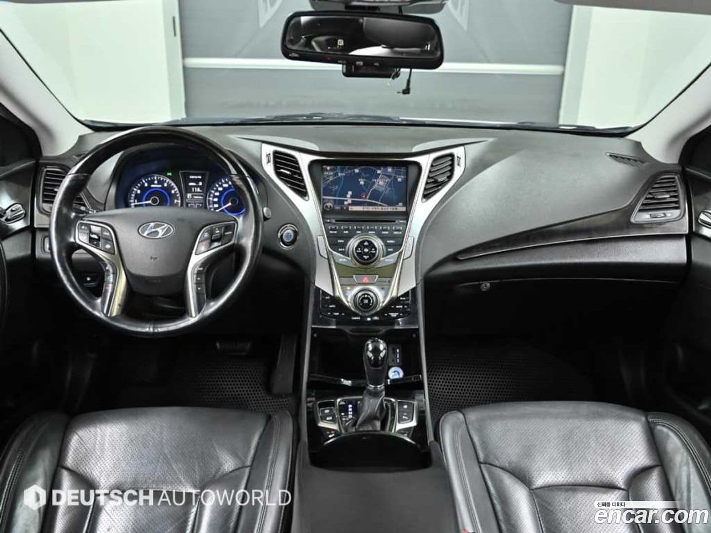 Main__Slider__Photo:Grandeur Hyundai 2011.10-6