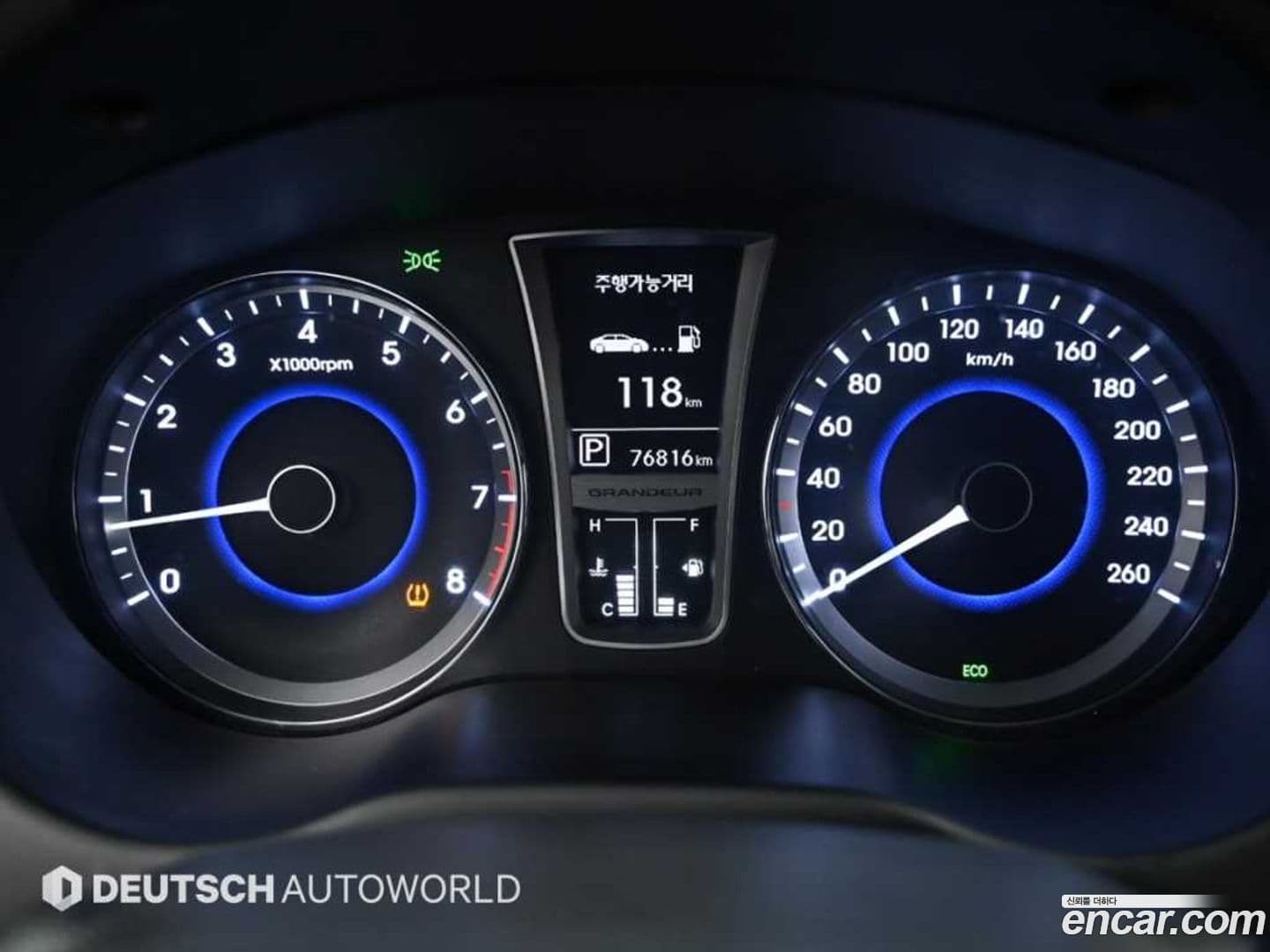 Main__Slider__Photo:Grandeur Hyundai 2011.10-7