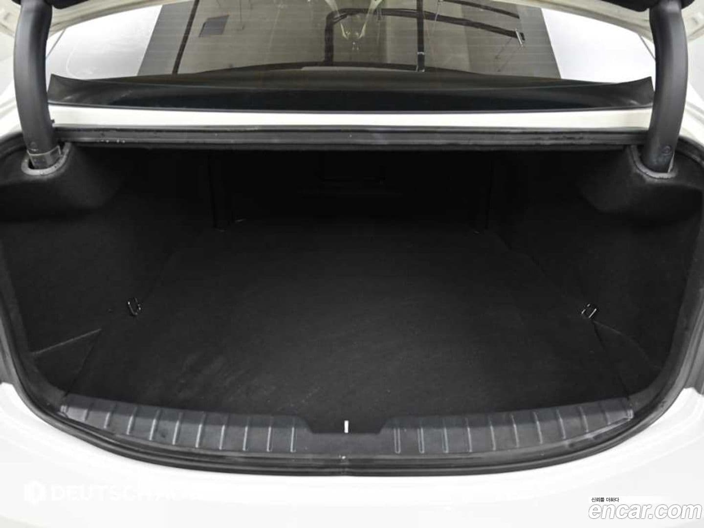 Main__Slider__Photo:Grandeur Hyundai 2011.10-19