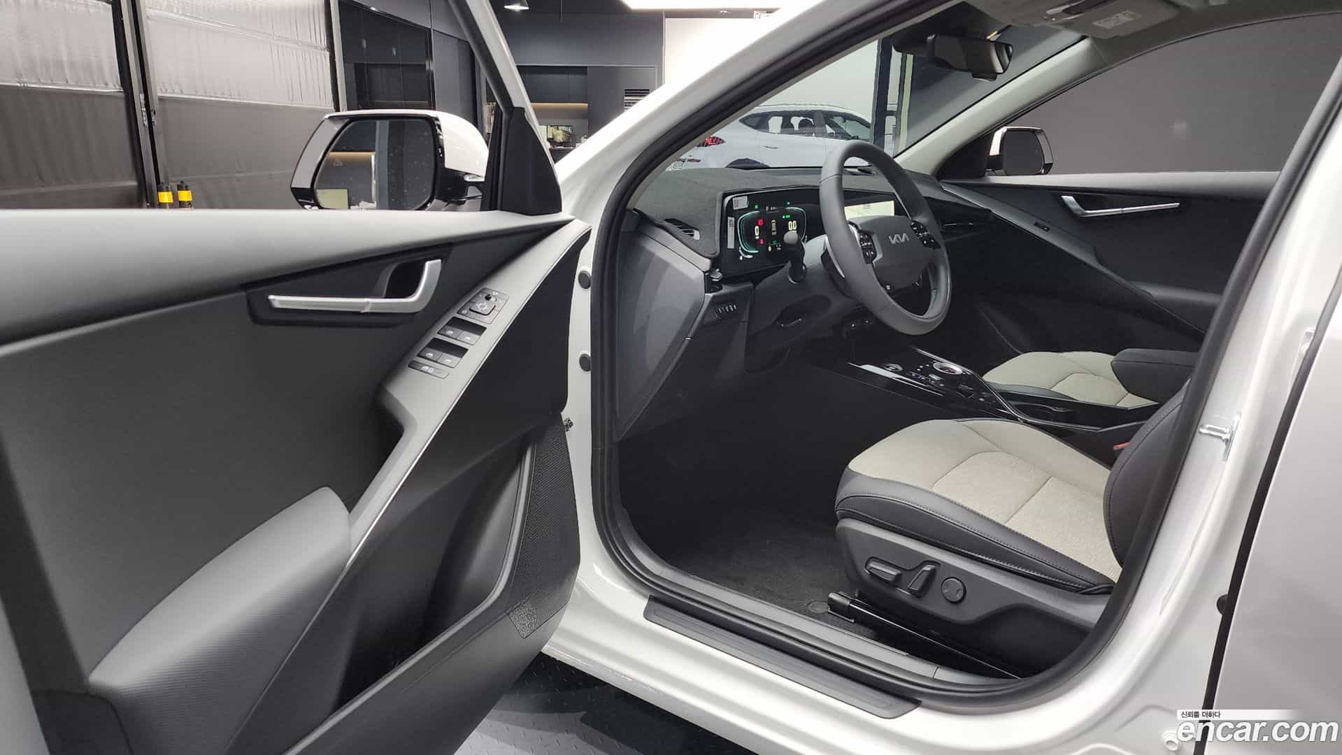 Niro Kia 2025.4-INNER-010