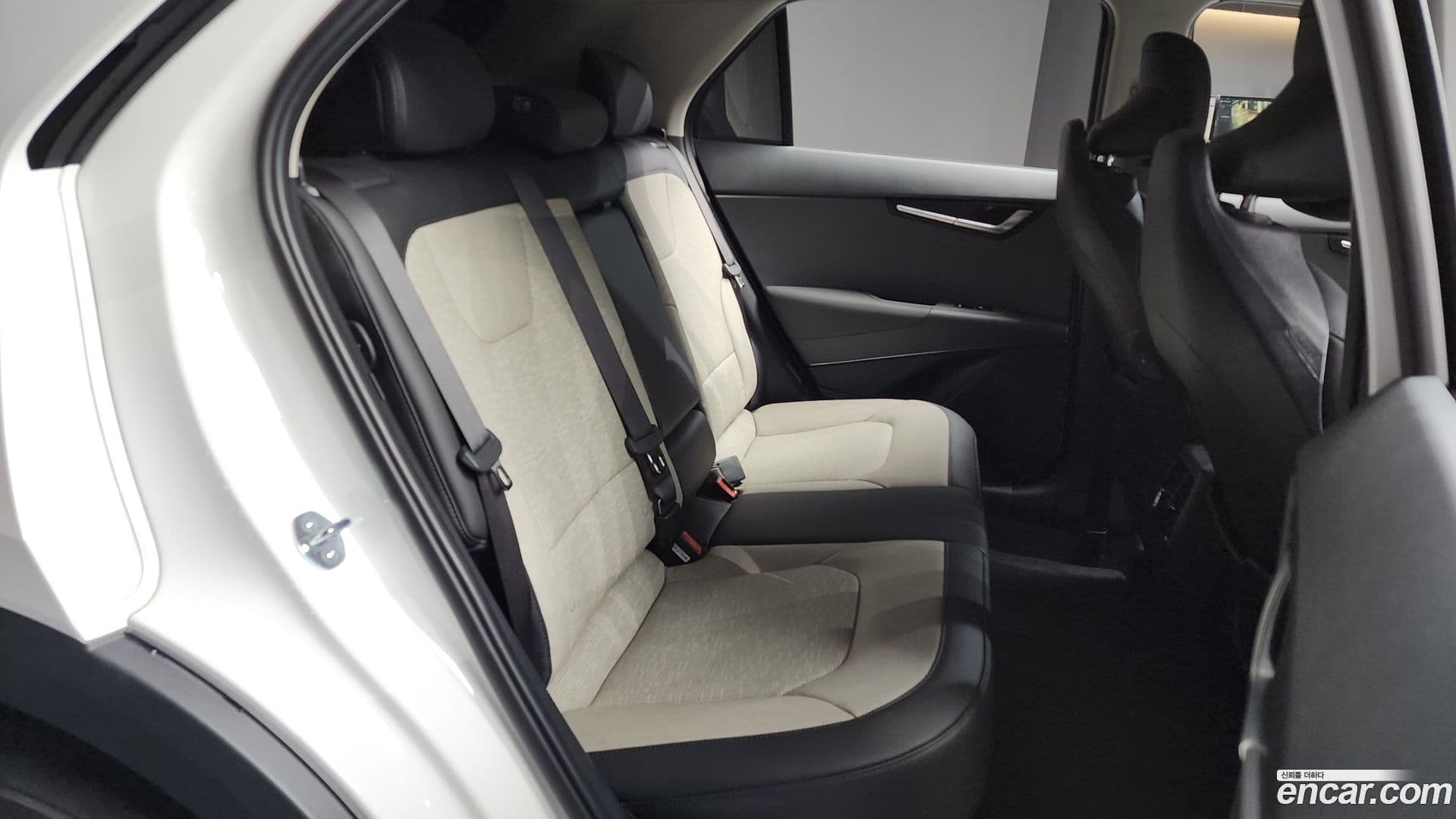 Main__Slider__Photo:Niro Kia 2025.4-11