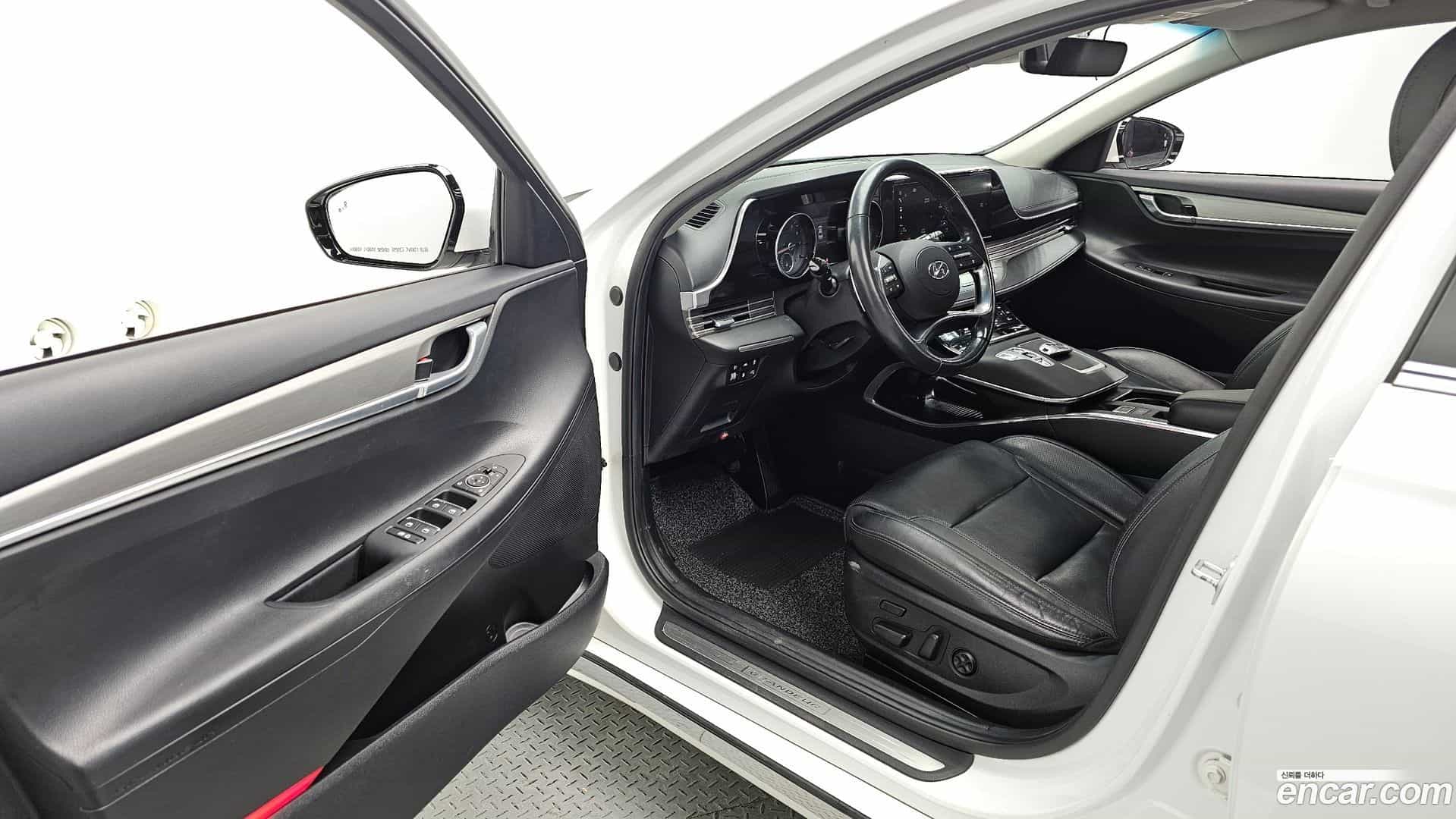 Grandeur Hyundai 2020.0-INNER-010