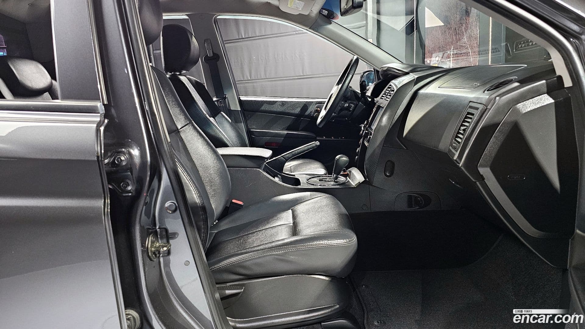 Main__Slider__Photo:KORANDO KG_Mobility_Ssangyong 2014.8-10