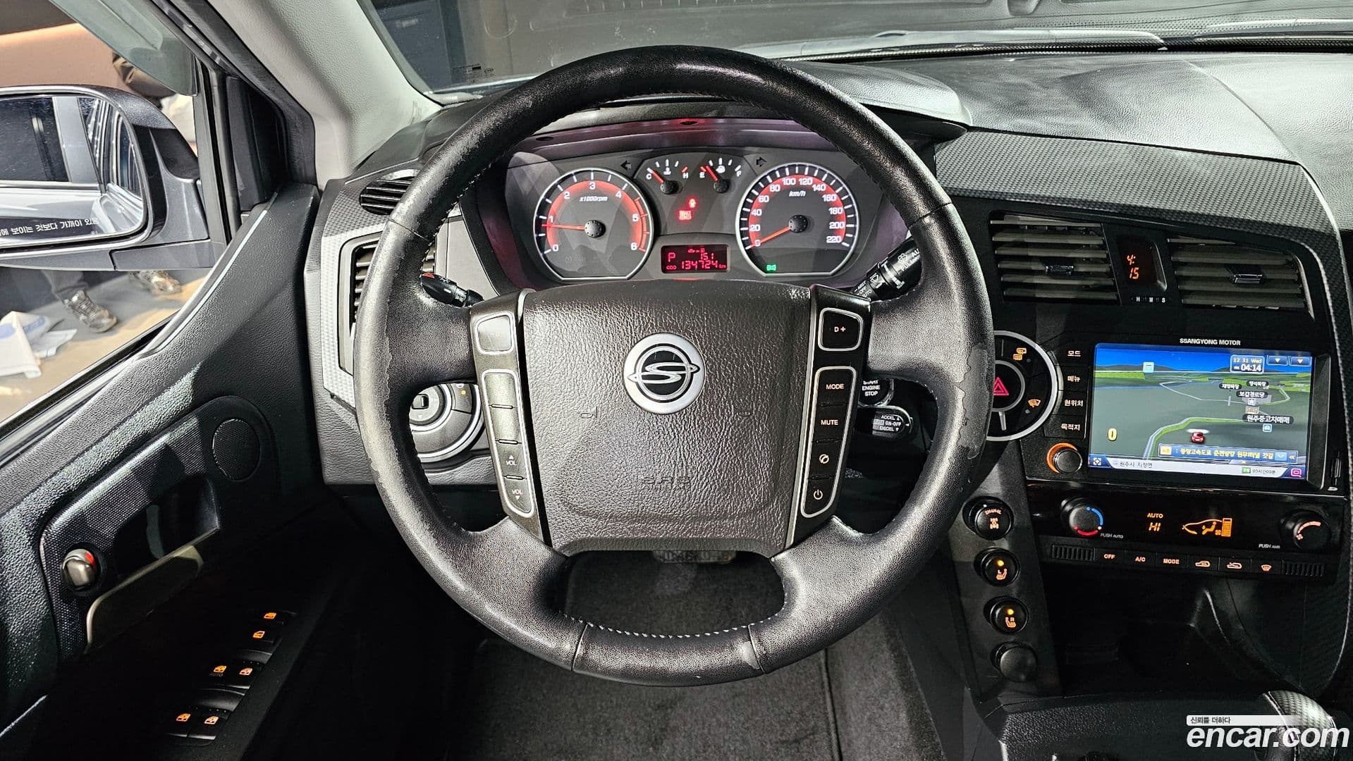 Main__Slider__Photo:KORANDO KG_Mobility_Ssangyong 2014.8-12