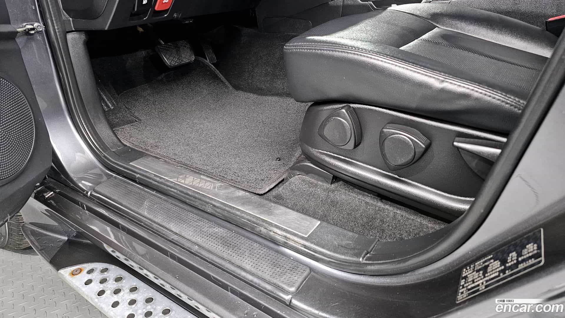 KORANDO KG_Mobility_Ssangyong 2014.8-OPTION-018