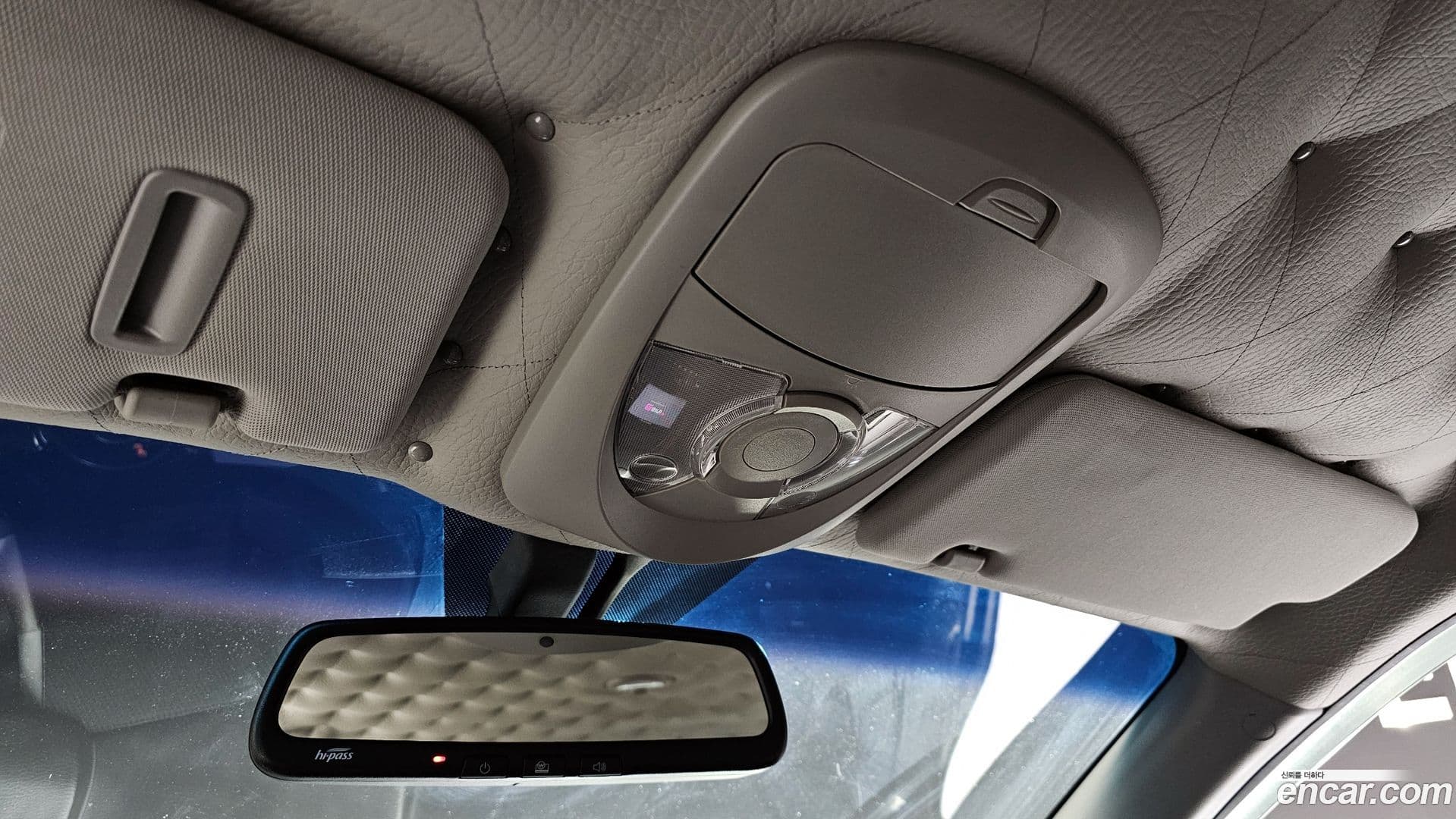 Main__Slider__Photo:KORANDO KG_Mobility_Ssangyong 2014.8-17