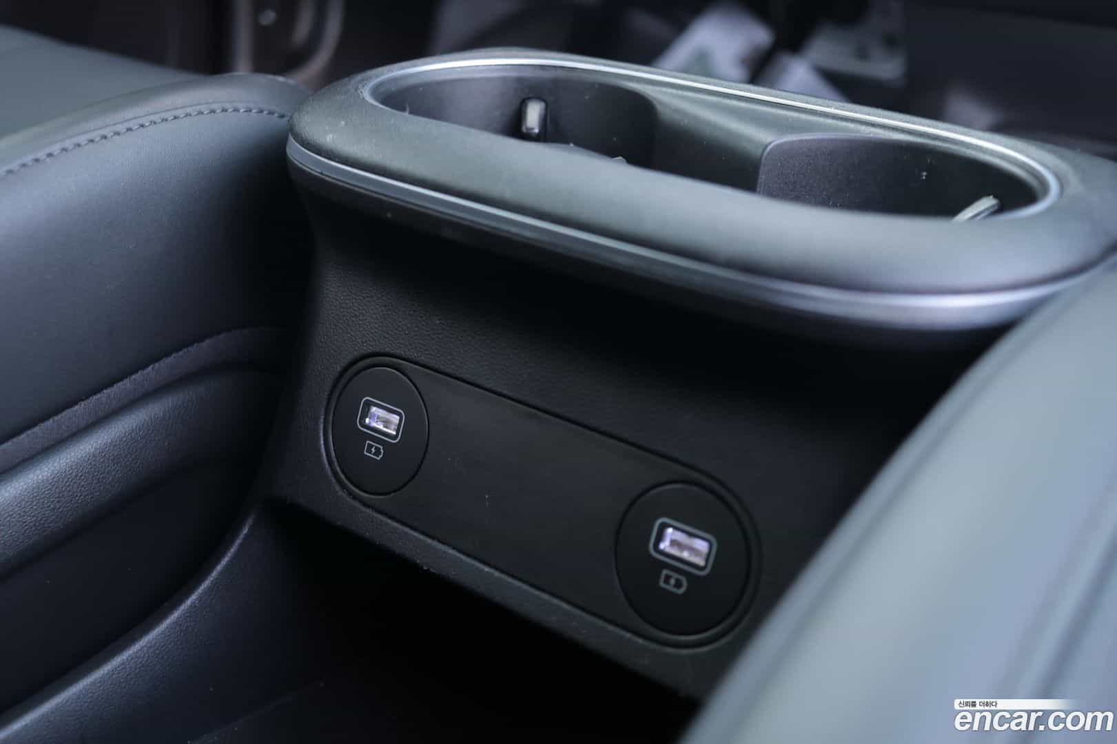 Ioniq5 Hyundai 2022.4-INNER-009