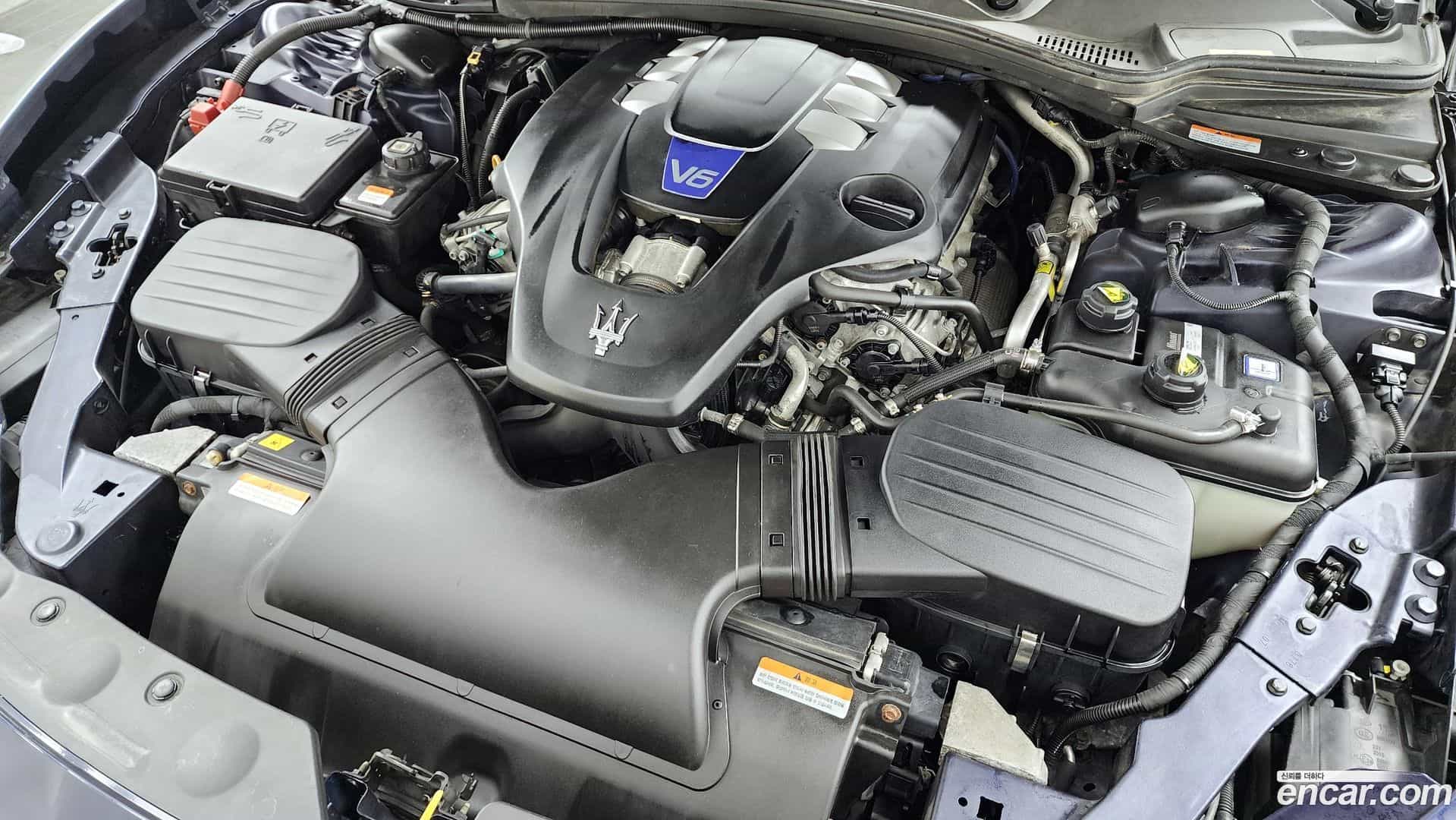 Ghibli Maserati 2017.1-INNER-006