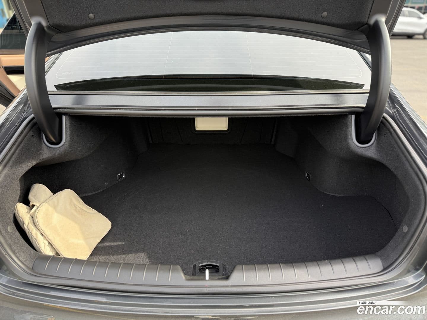 Main__Slider__Photo:Grandeur Hyundai 2023.8-18