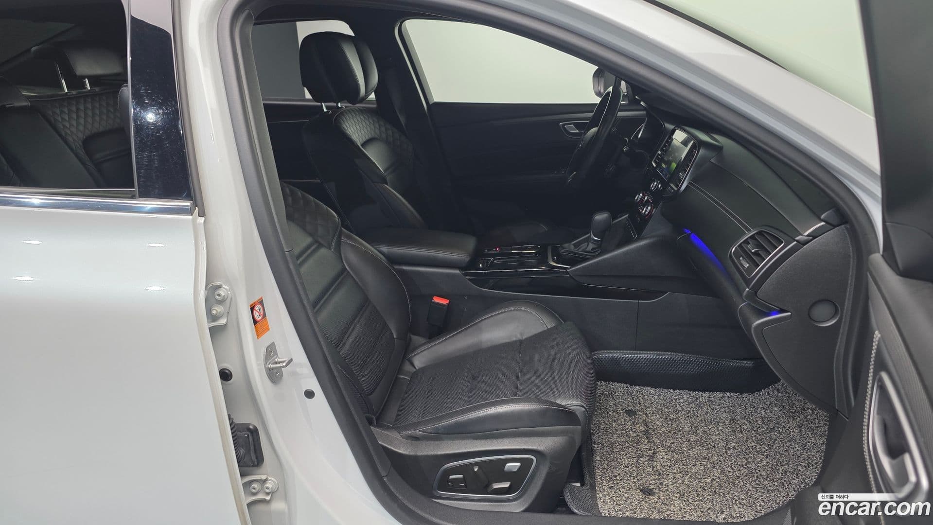 Main__Slider__Photo:SM6 Renault-KoreaSamsung 2019.11-10