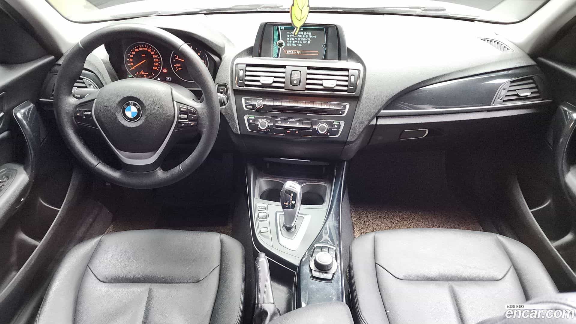 1-Series BMW 2014.8-INNER-007