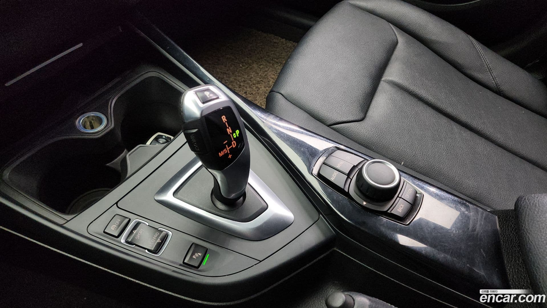 Main__Slider__Photo:1-Series BMW 2014.8-8