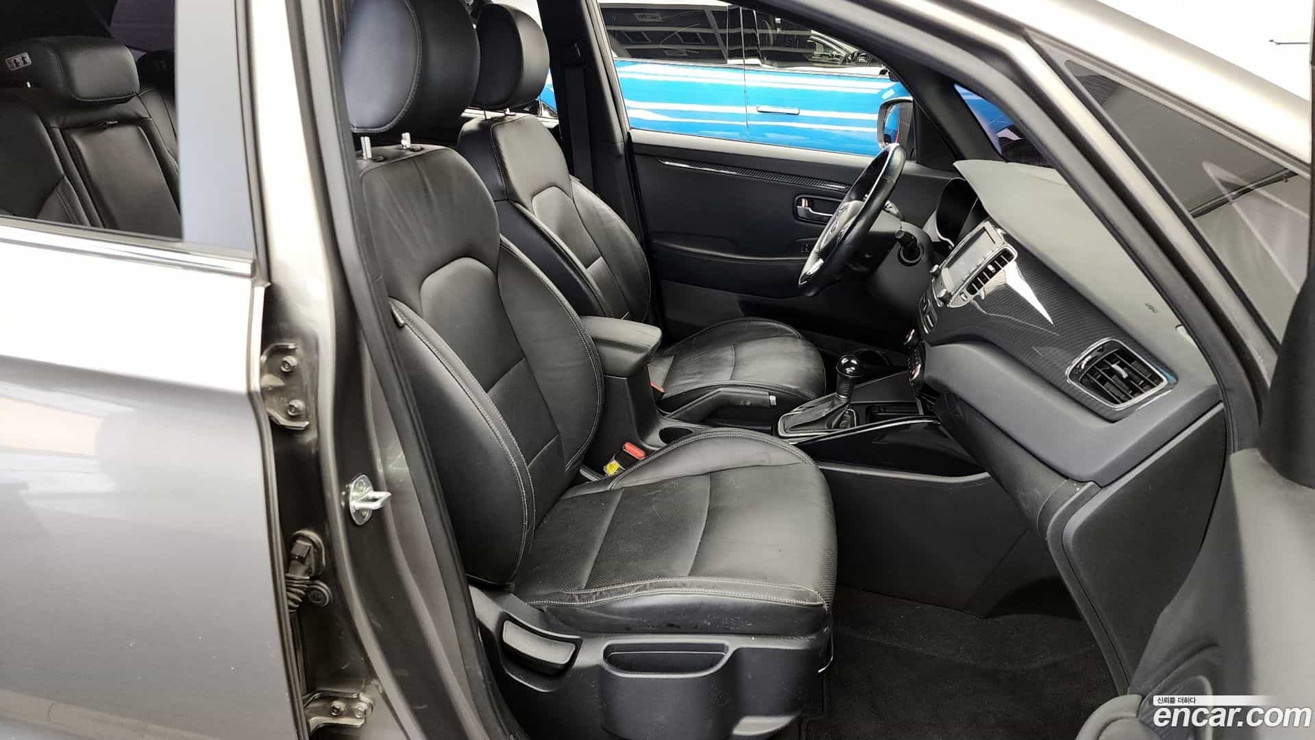 Carens Kia 2017.1-OPTION-015