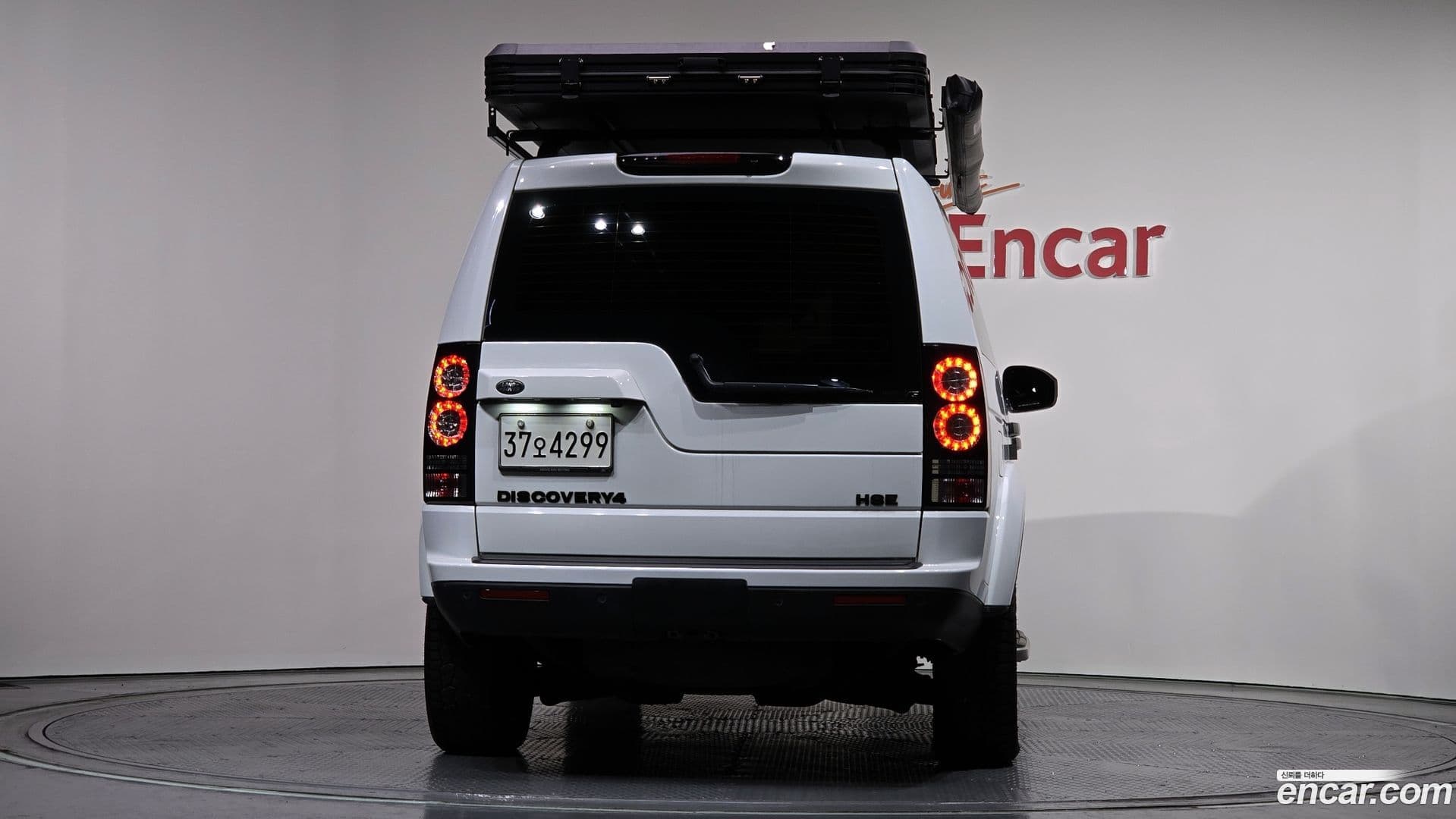 Main__Slider__Photo:Discovery Land Rover 2015.0-3