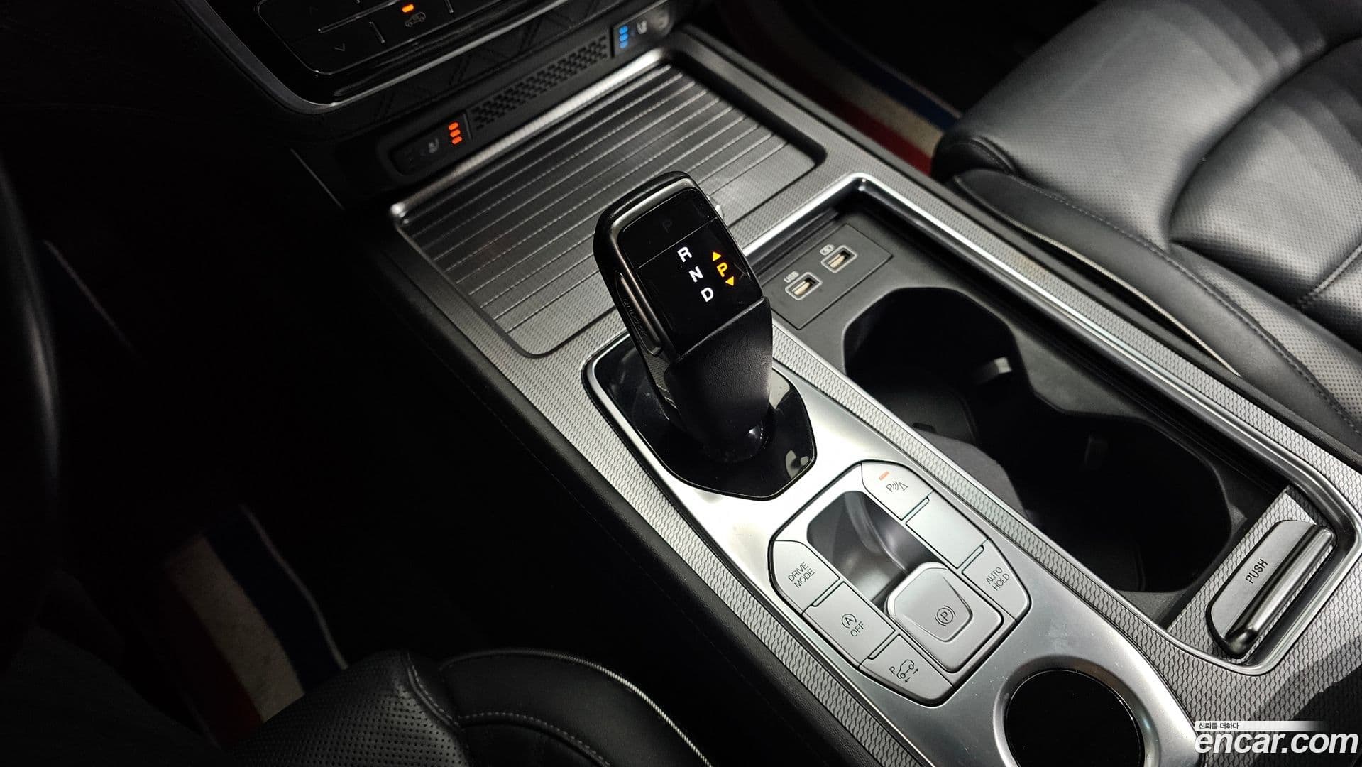 Main__Slider__Photo:Rexton KG_Mobility_Ssangyong 2020.11-8