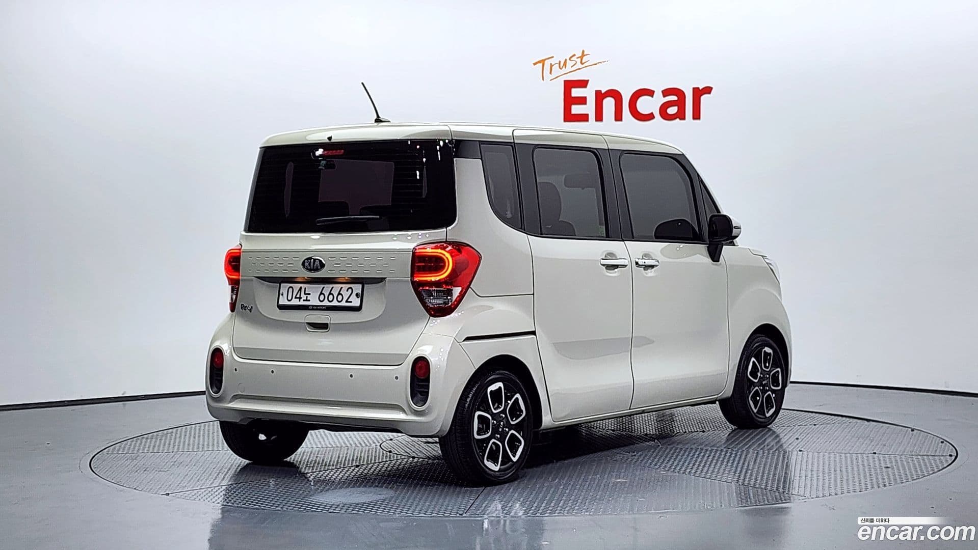 Main__Slider__Photo:RAY Kia 2019.4-1