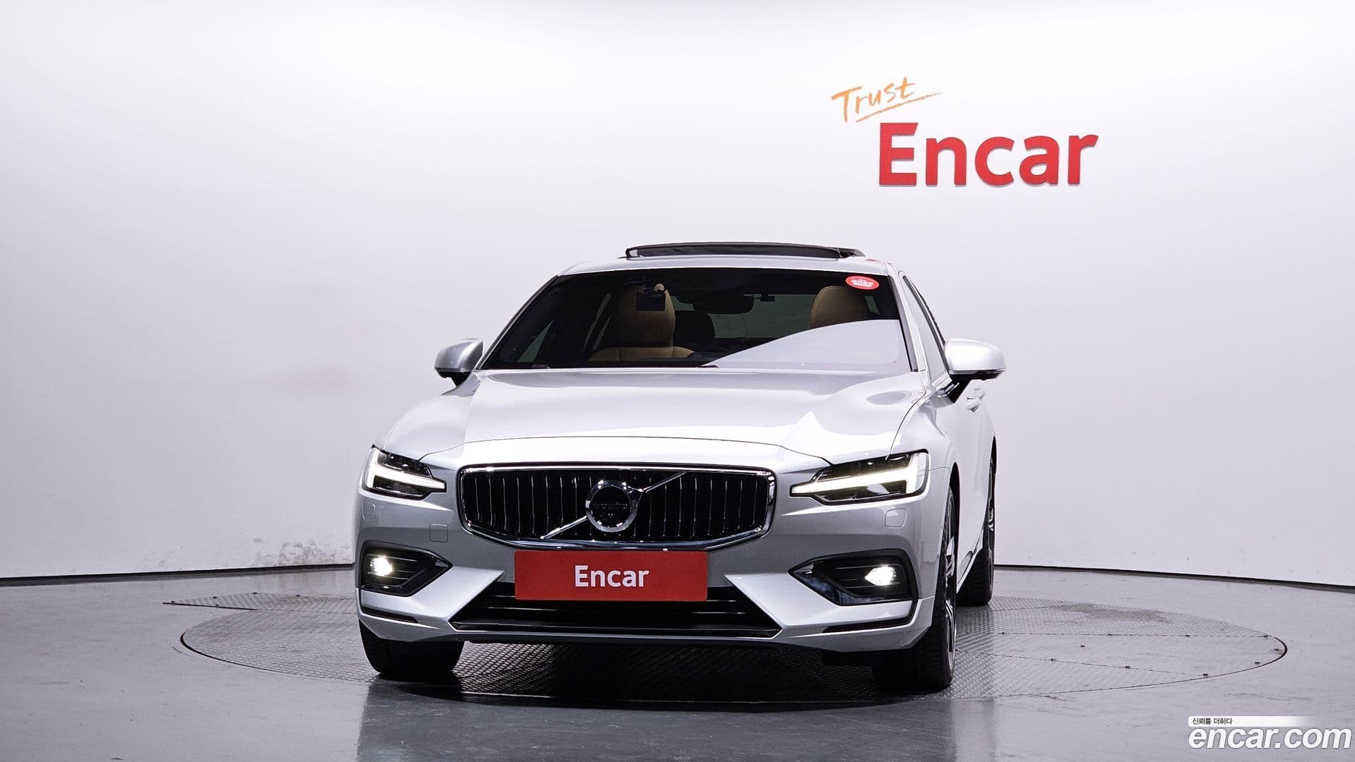 Main__Slider__Photo:S60 Volvo 2021.0-2