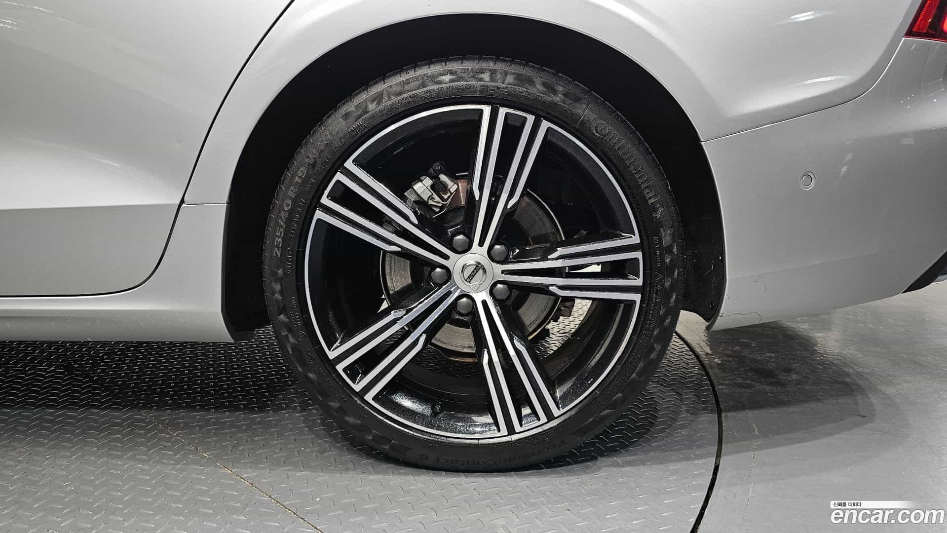 S60 Volvo 2021.0-OUTER-005