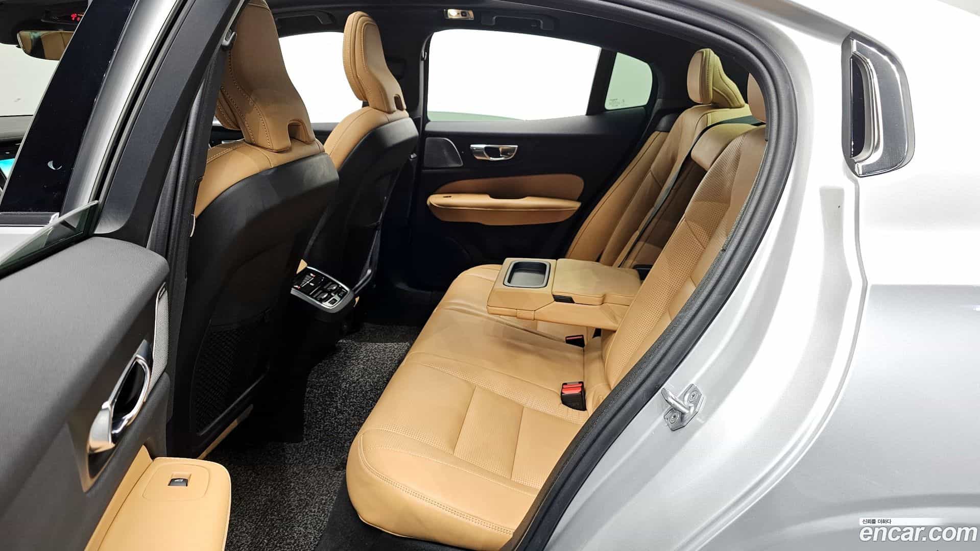 S60 Volvo 2021.0-OPTION-016