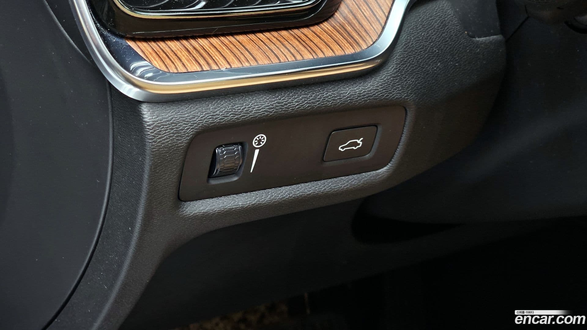 Main__Slider__Photo:S60 Volvo 2021.0-15