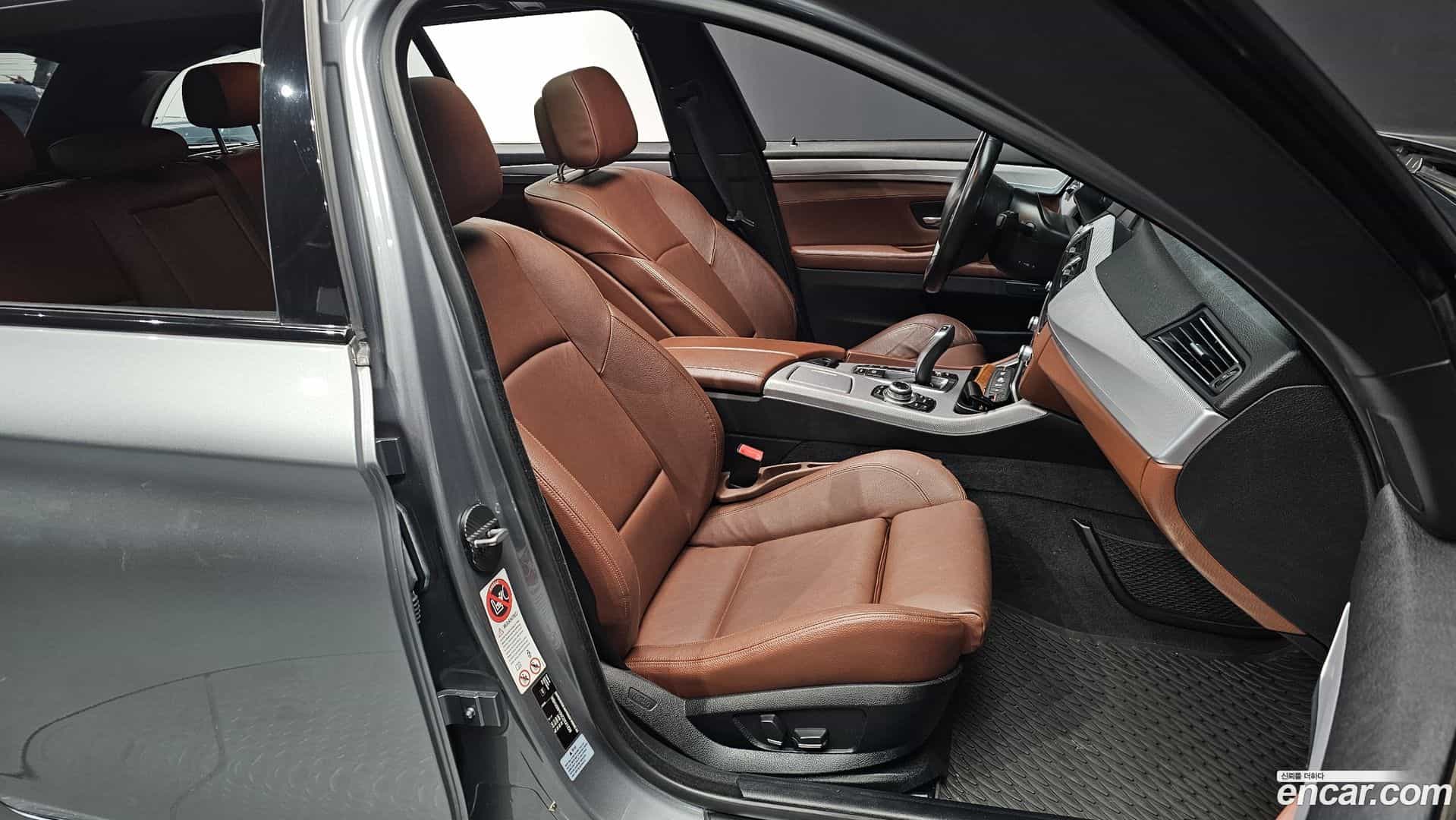 5-Series BMW 2012.11-INNER-010