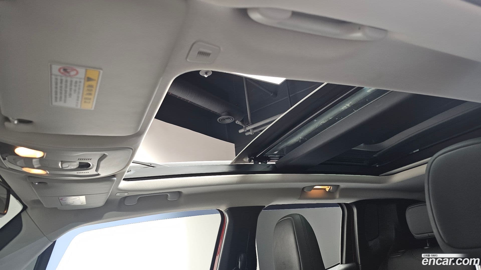 Main__Slider__Photo:Renegade Jeep 2020.2-18