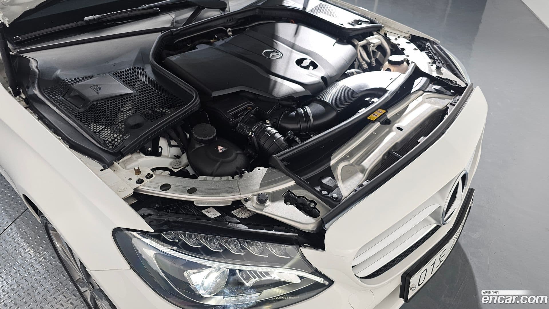 Main__Slider__Photo:C-Class Mercedes-Benz 2017.11-5