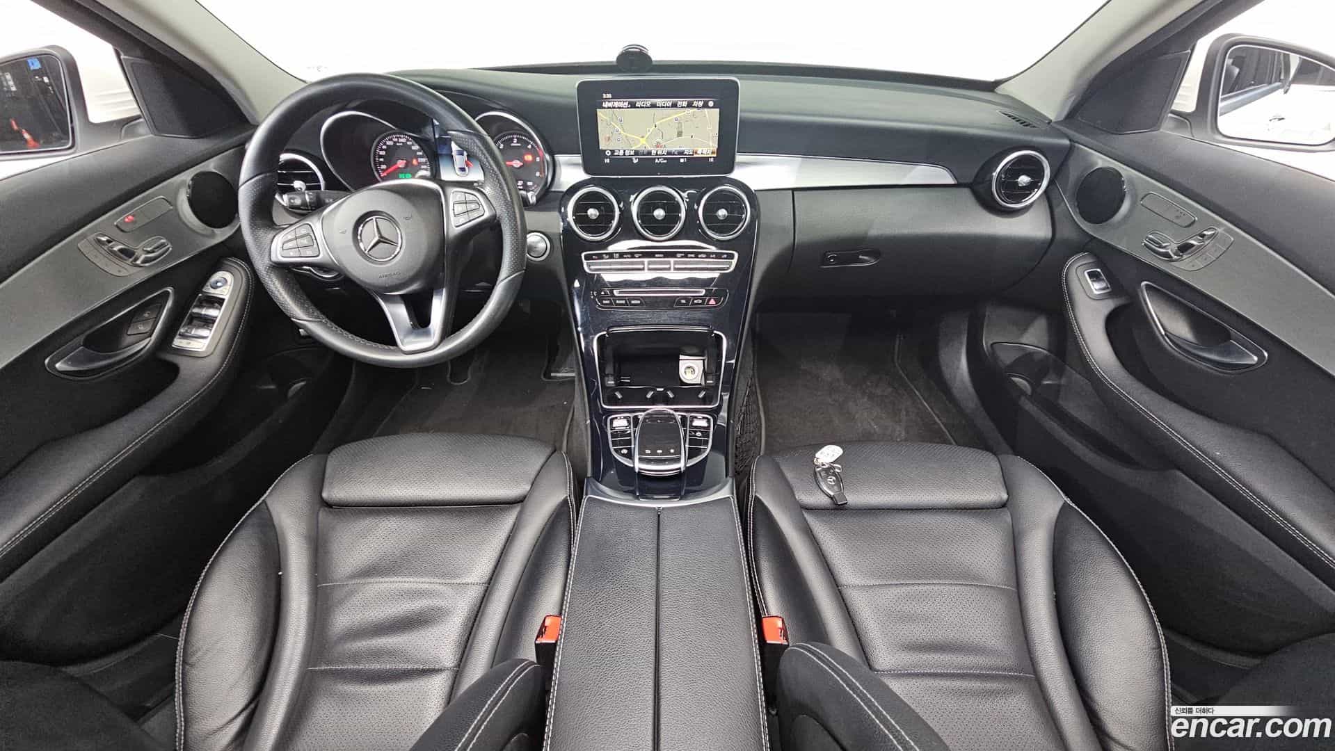 C-Class Mercedes-Benz 2017.11-INNER-007